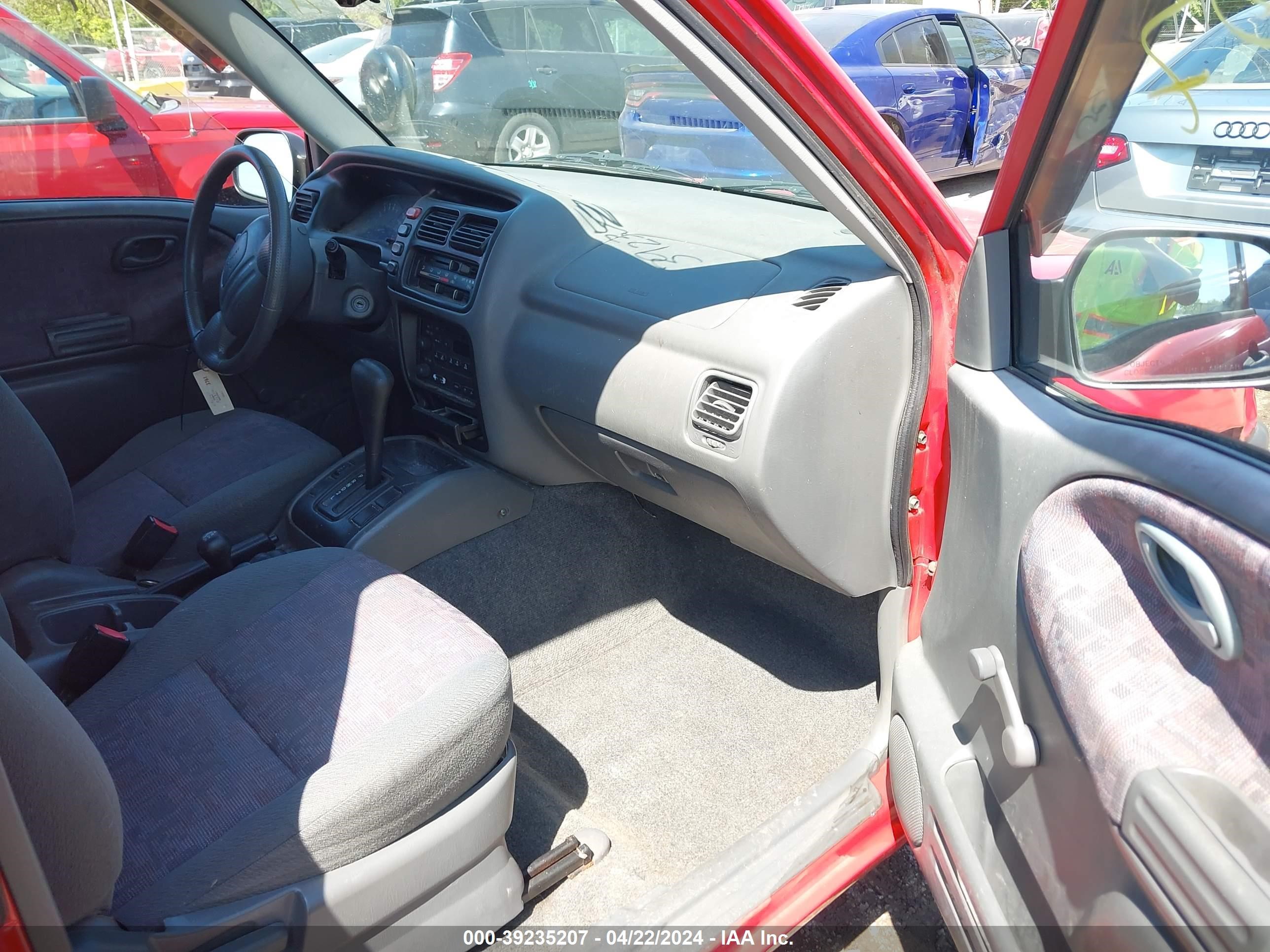 Photo 4 VIN: 2CNBJ18C6Y6903262 - CHEVROLET TRACKER 