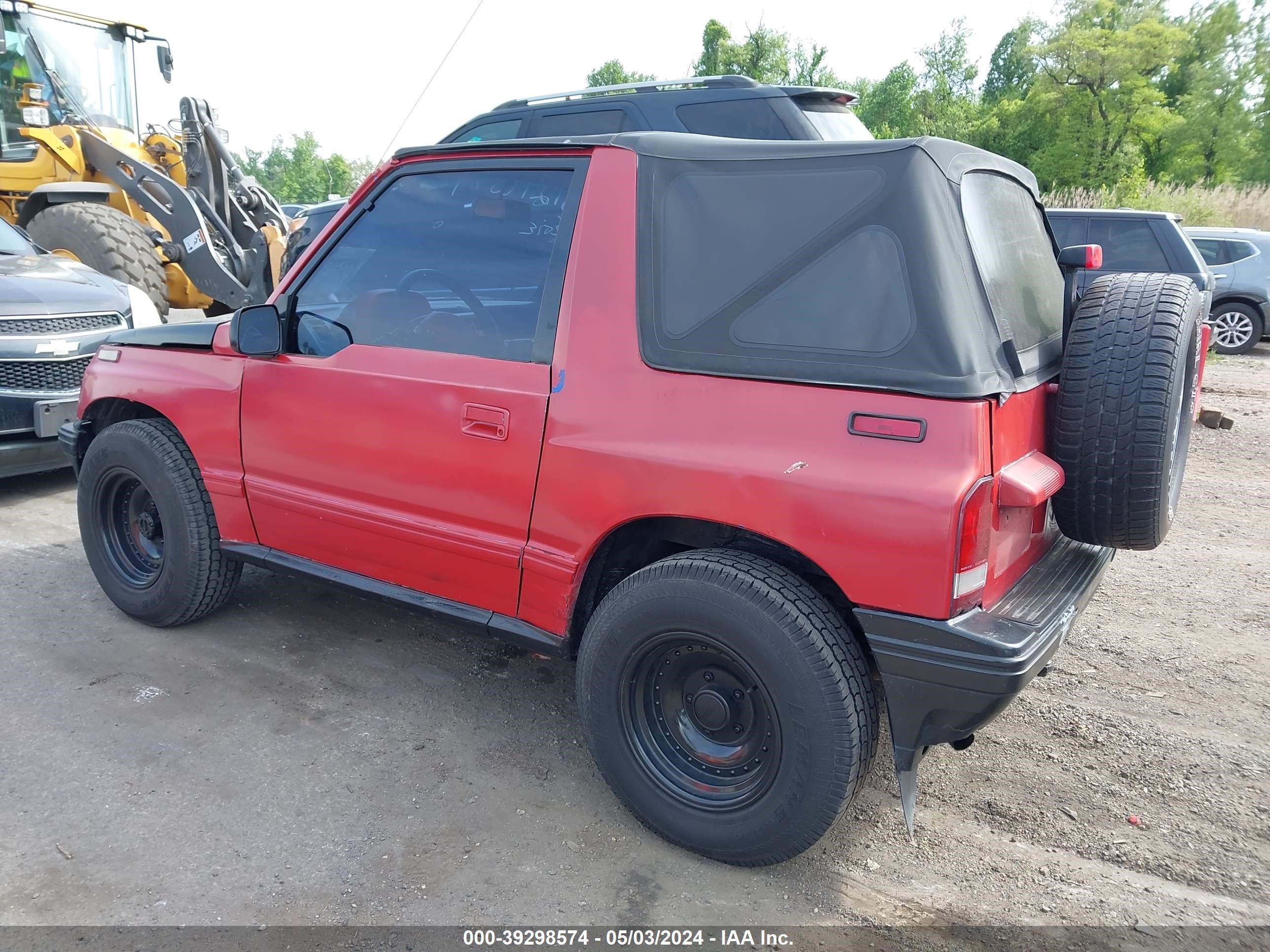 Photo 2 VIN: 2CNBJ18U4L6202222 - GEO TRACKER 