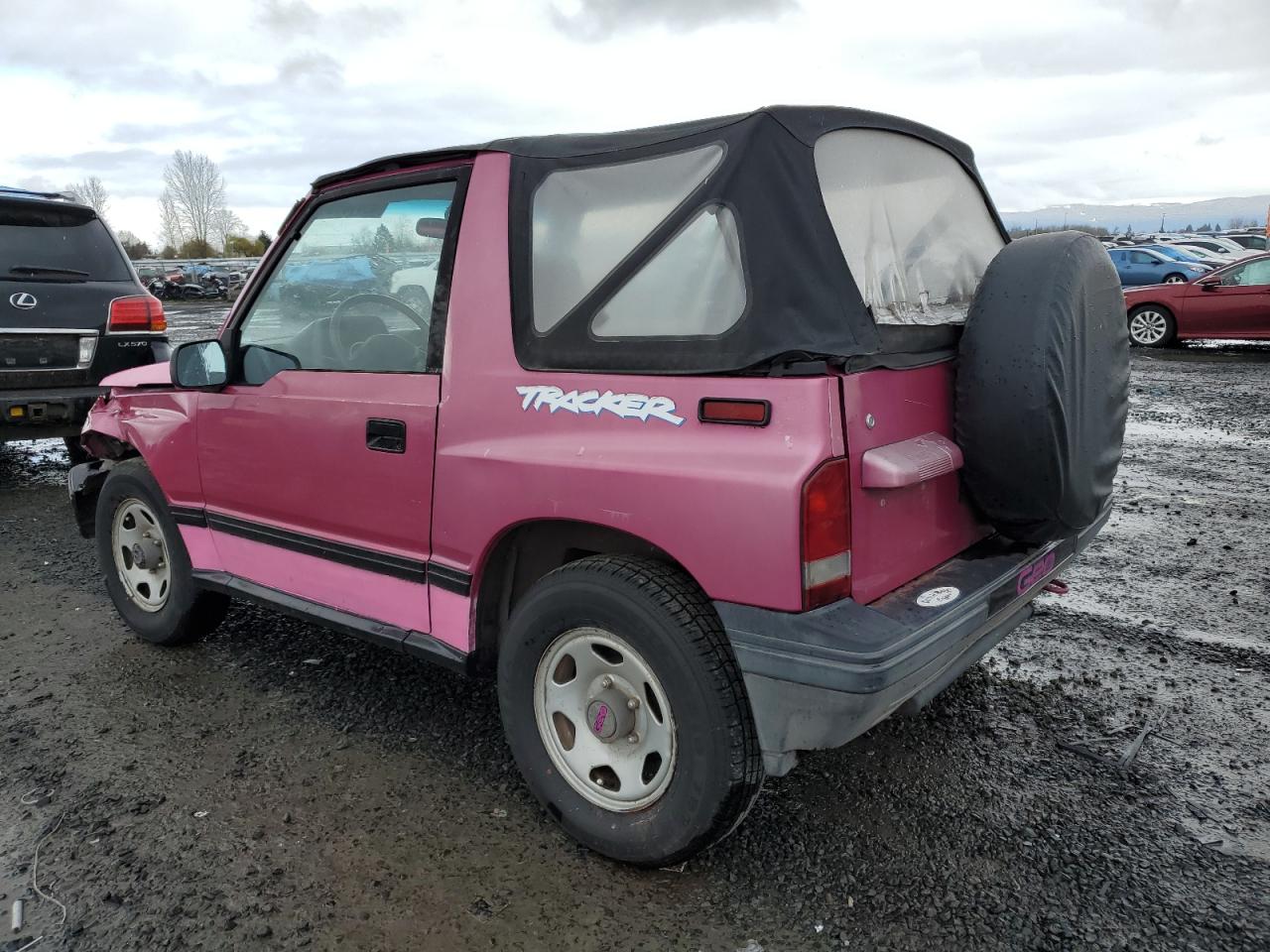 Photo 1 VIN: 2CNBJ18U8P6902668 - GEO TRACKER 