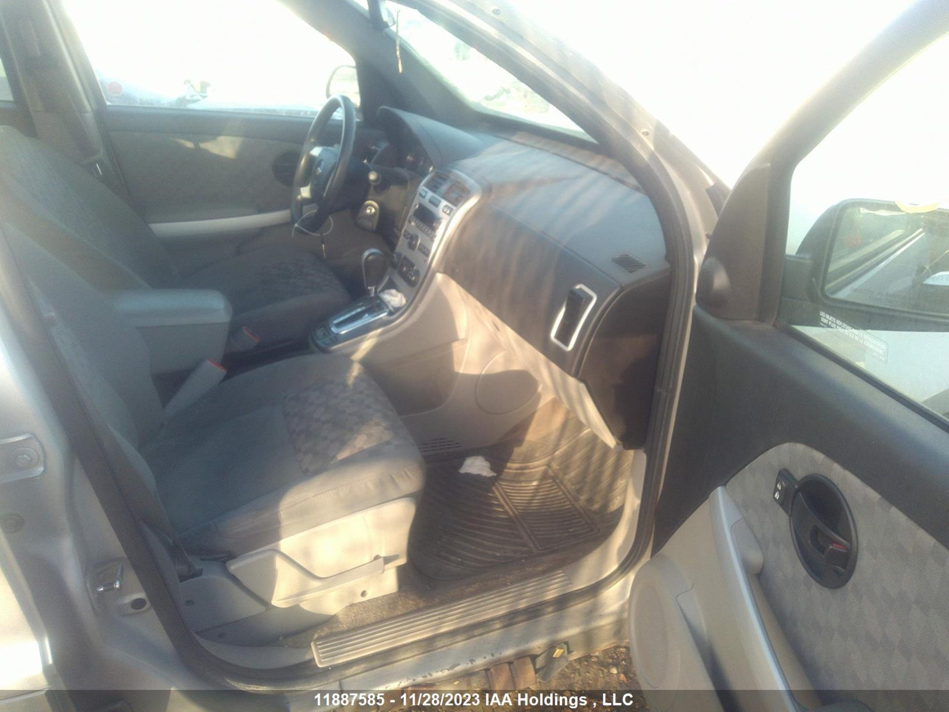 Photo 4 VIN: 2CNDL23F286281415 - CHEVROLET EQUINOX 