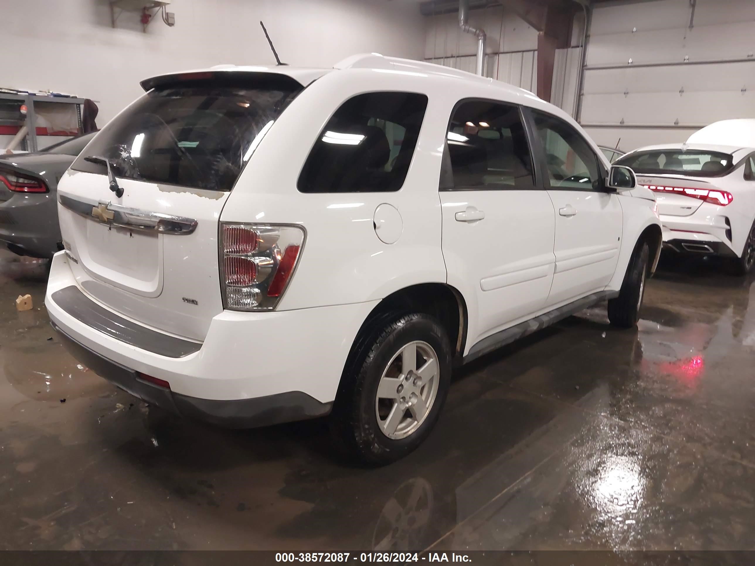 Photo 3 VIN: 2CNDL43F086072525 - CHEVROLET EQUINOX 