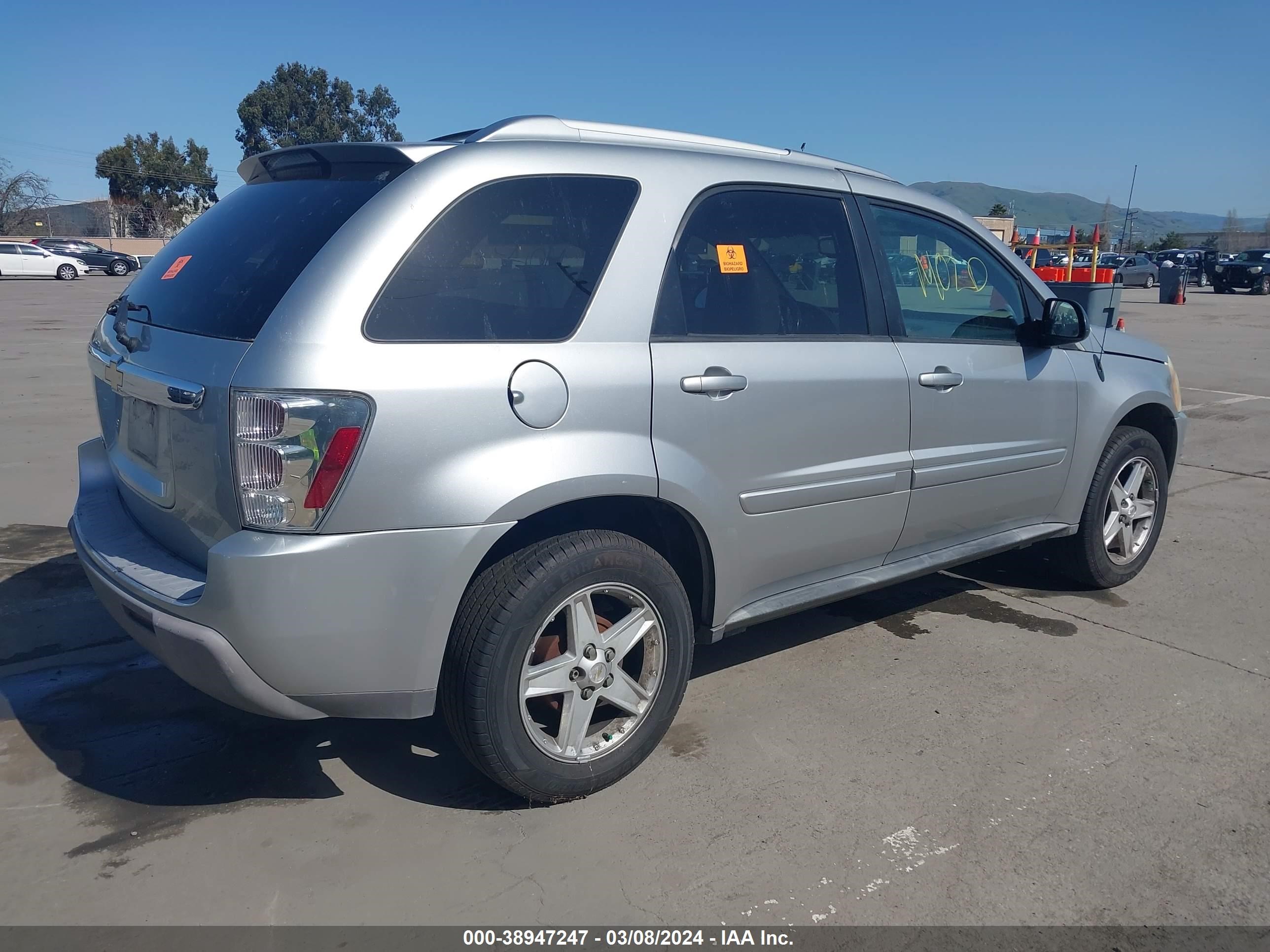 Photo 3 VIN: 2CNDL63F556000050 - CHEVROLET EQUINOX 