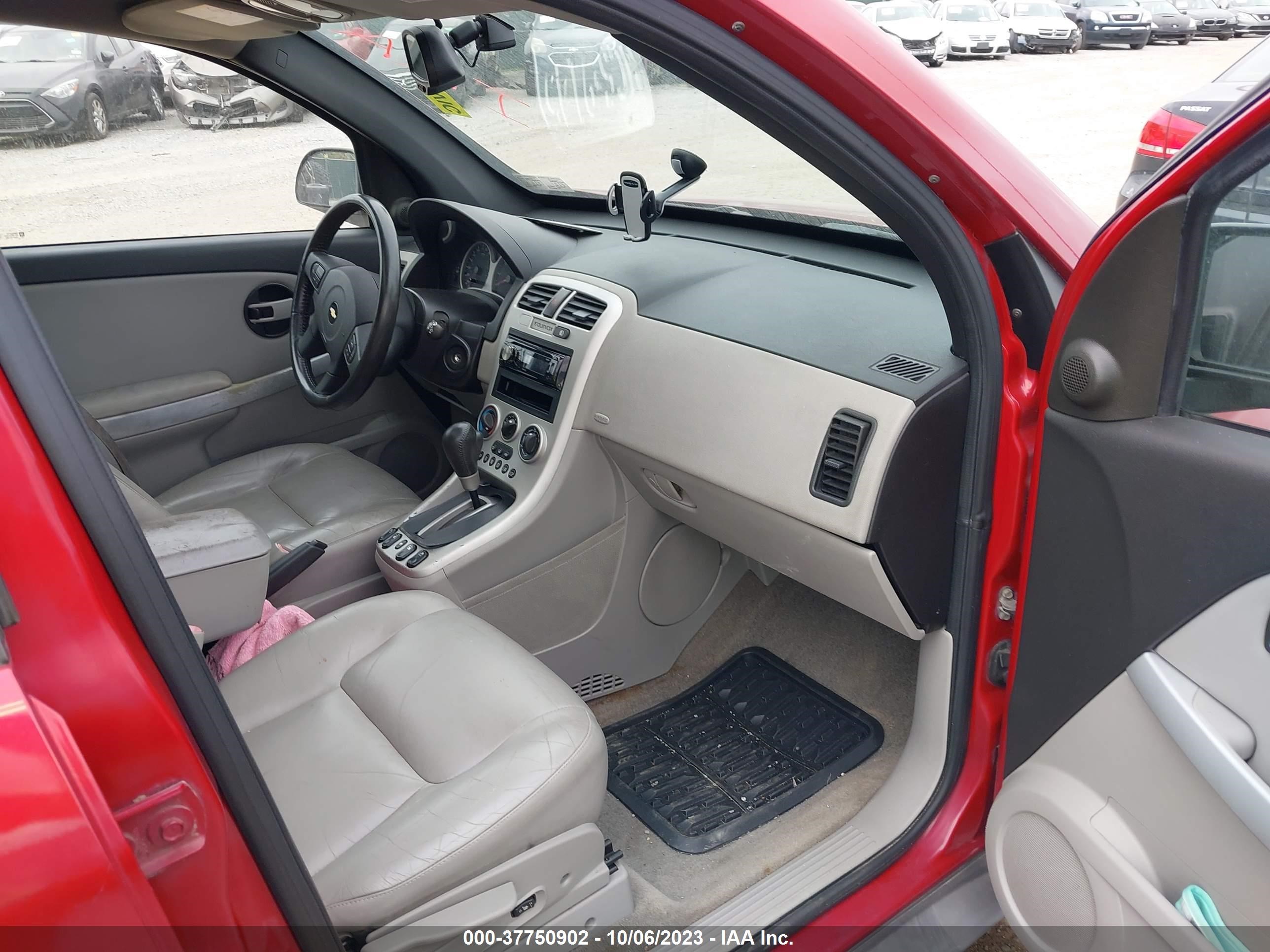 Photo 4 VIN: 2CNDL73F256013232 - CHEVROLET EQUINOX 