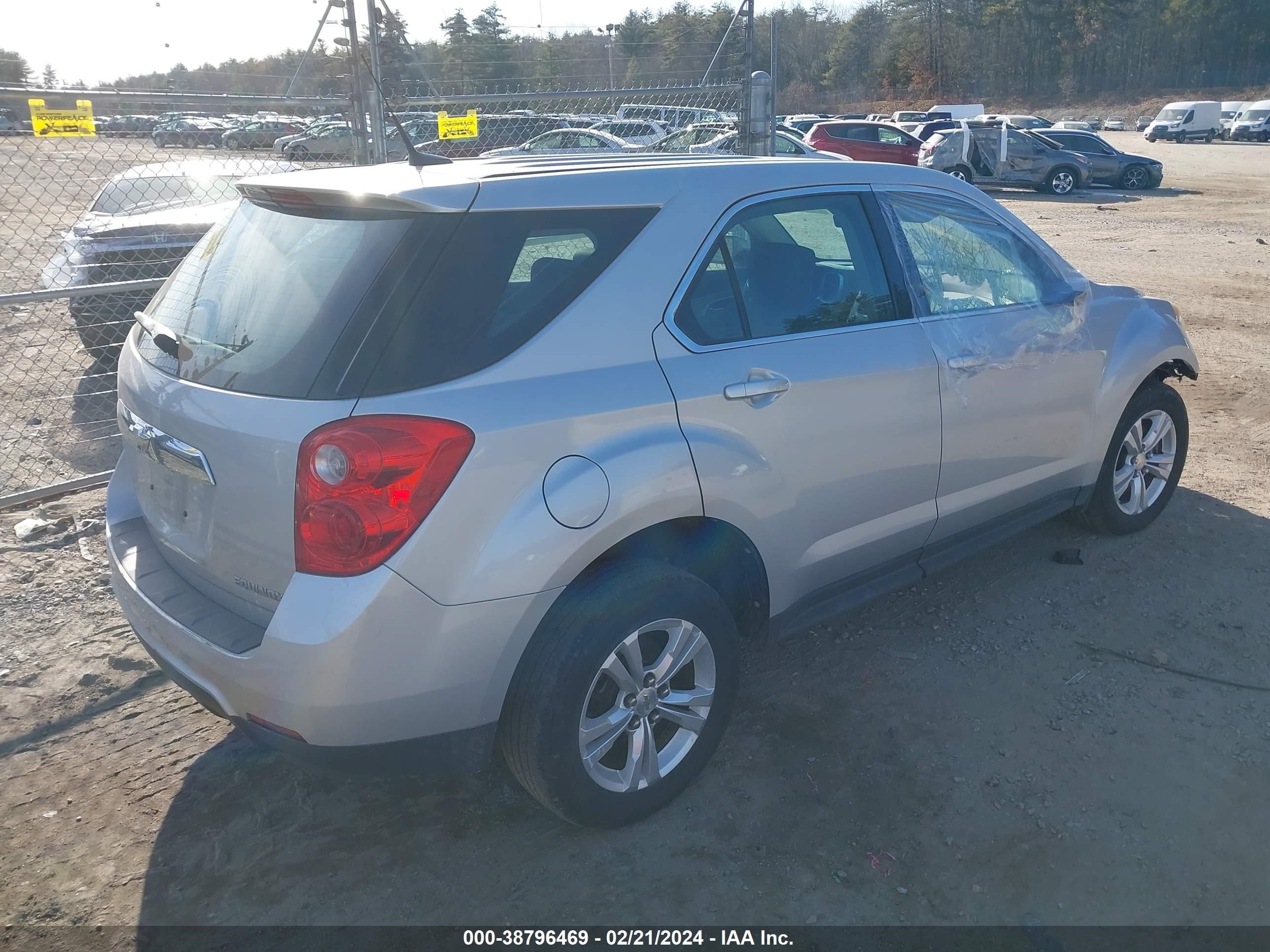 Photo 3 VIN: 2CNFLCEC4B6448947 - CHEVROLET EQUINOX 