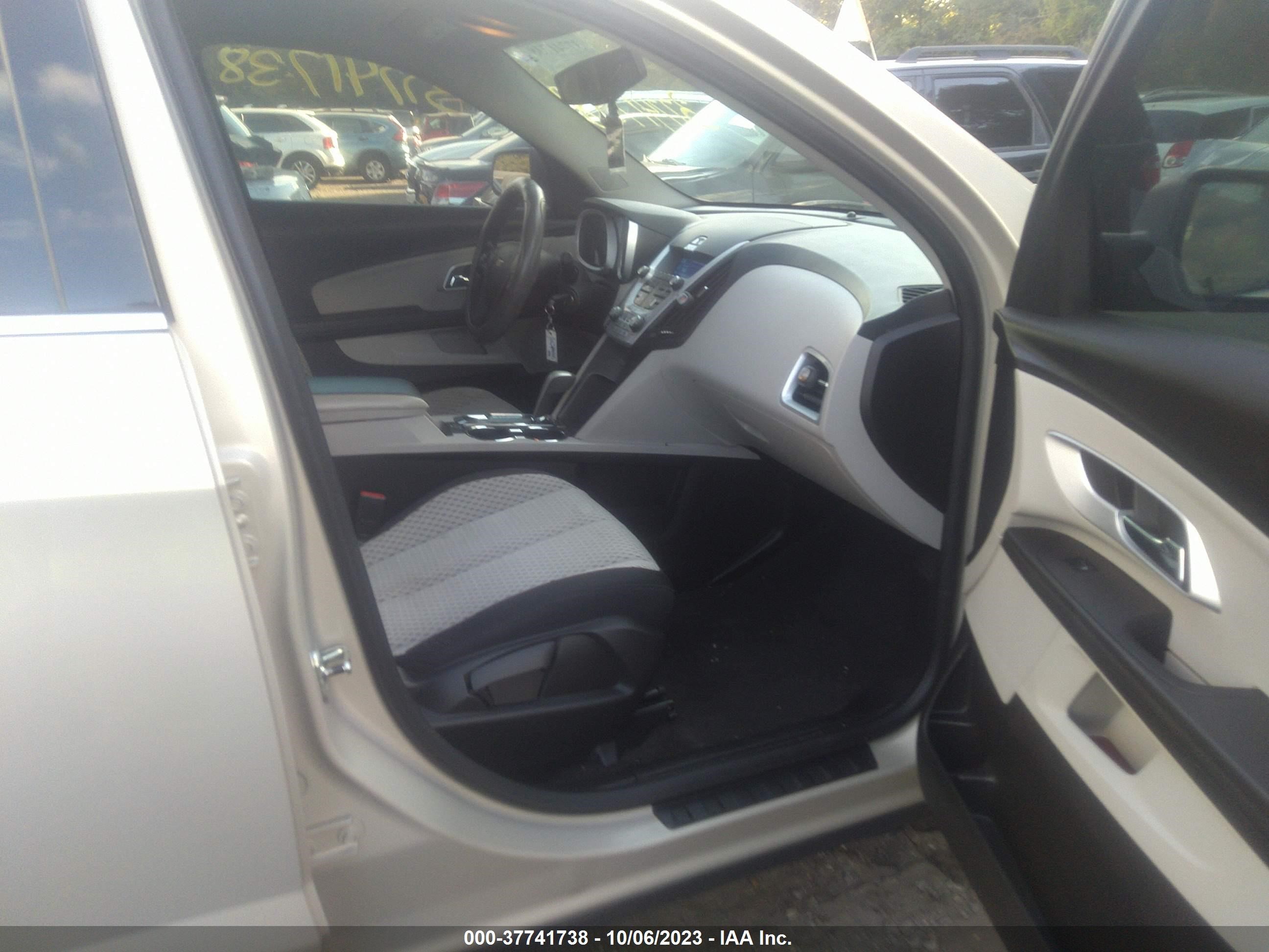 Photo 4 VIN: 2CNFLCEC8B6276082 - CHEVROLET EQUINOX 