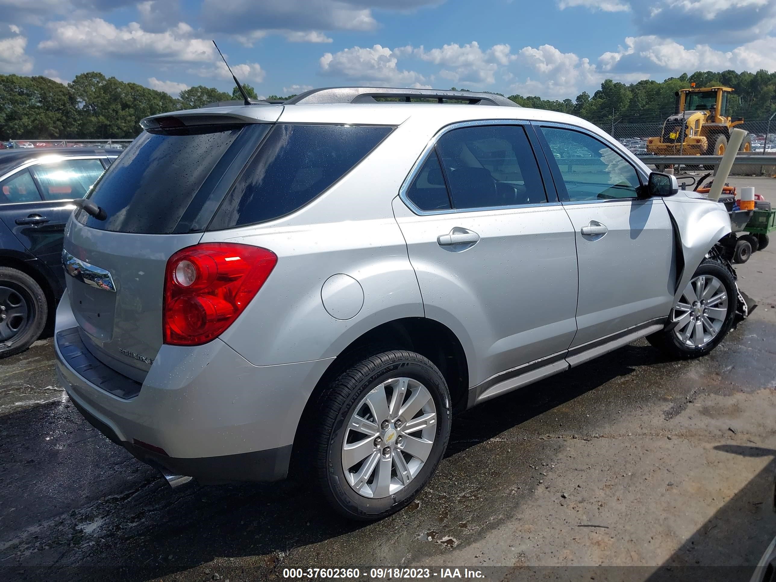 Photo 3 VIN: 2CNFLDE55B6407248 - CHEVROLET EQUINOX 