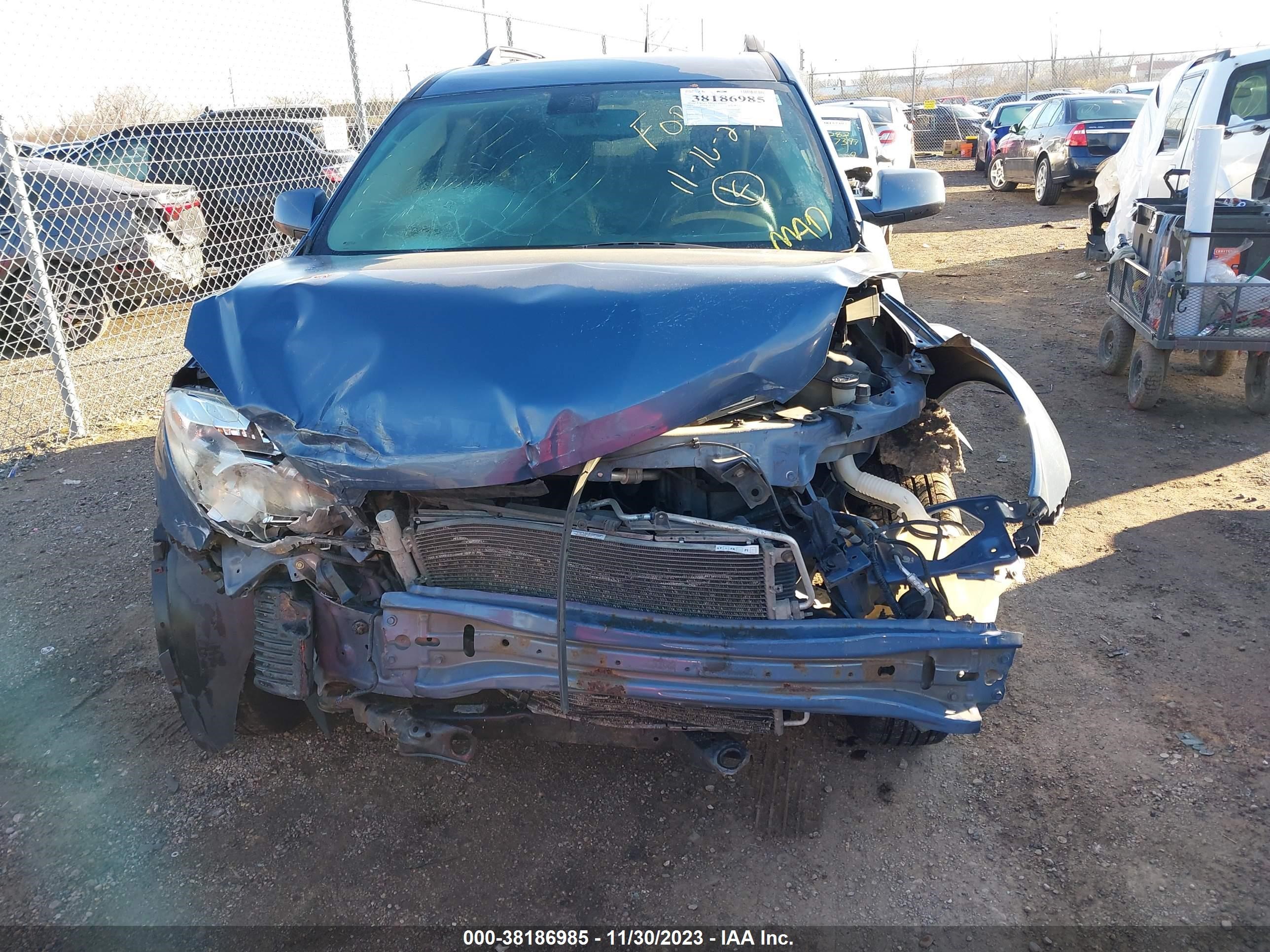 Photo 12 VIN: 2CNFLEEC3B6456937 - CHEVROLET EQUINOX 