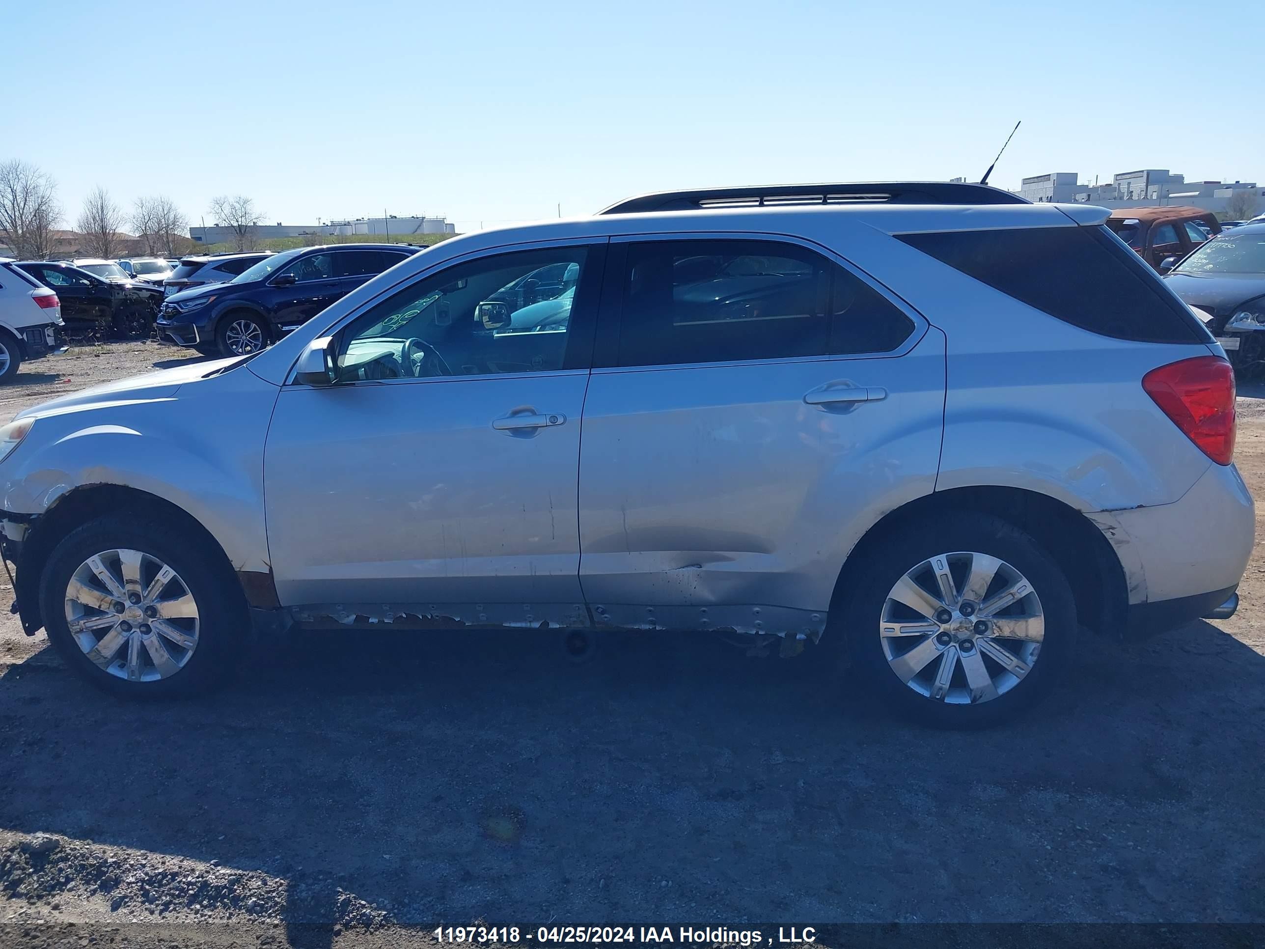 Photo 14 VIN: 2CNFLEEY3A6412589 - CHEVROLET EQUINOX 