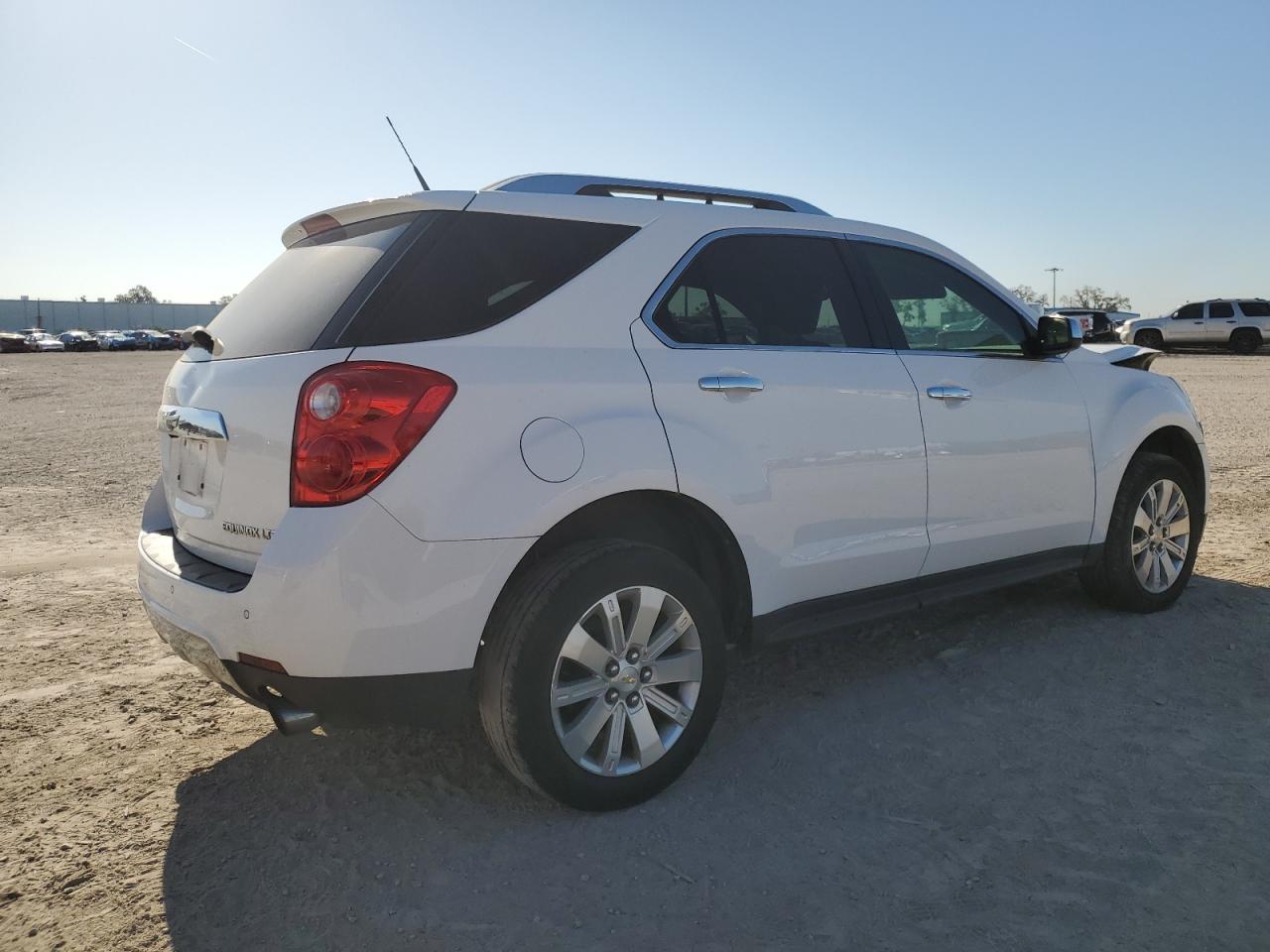 Photo 2 VIN: 2CNFLFEY6A6351308 - CHEVROLET EQUINOX 