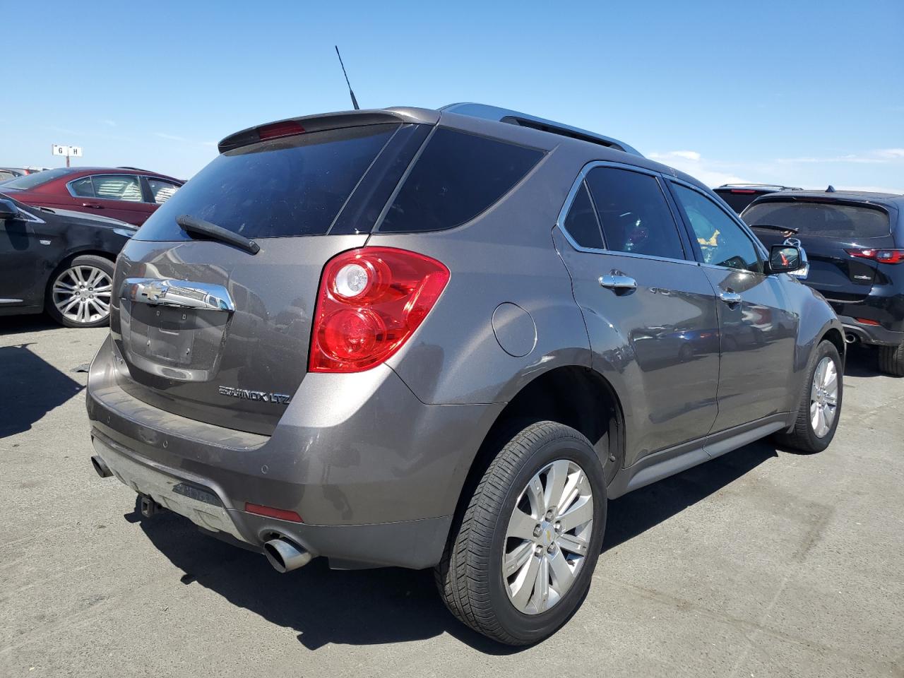 Photo 2 VIN: 2CNFLGE53B6240003 - CHEVROLET EQUINOX 