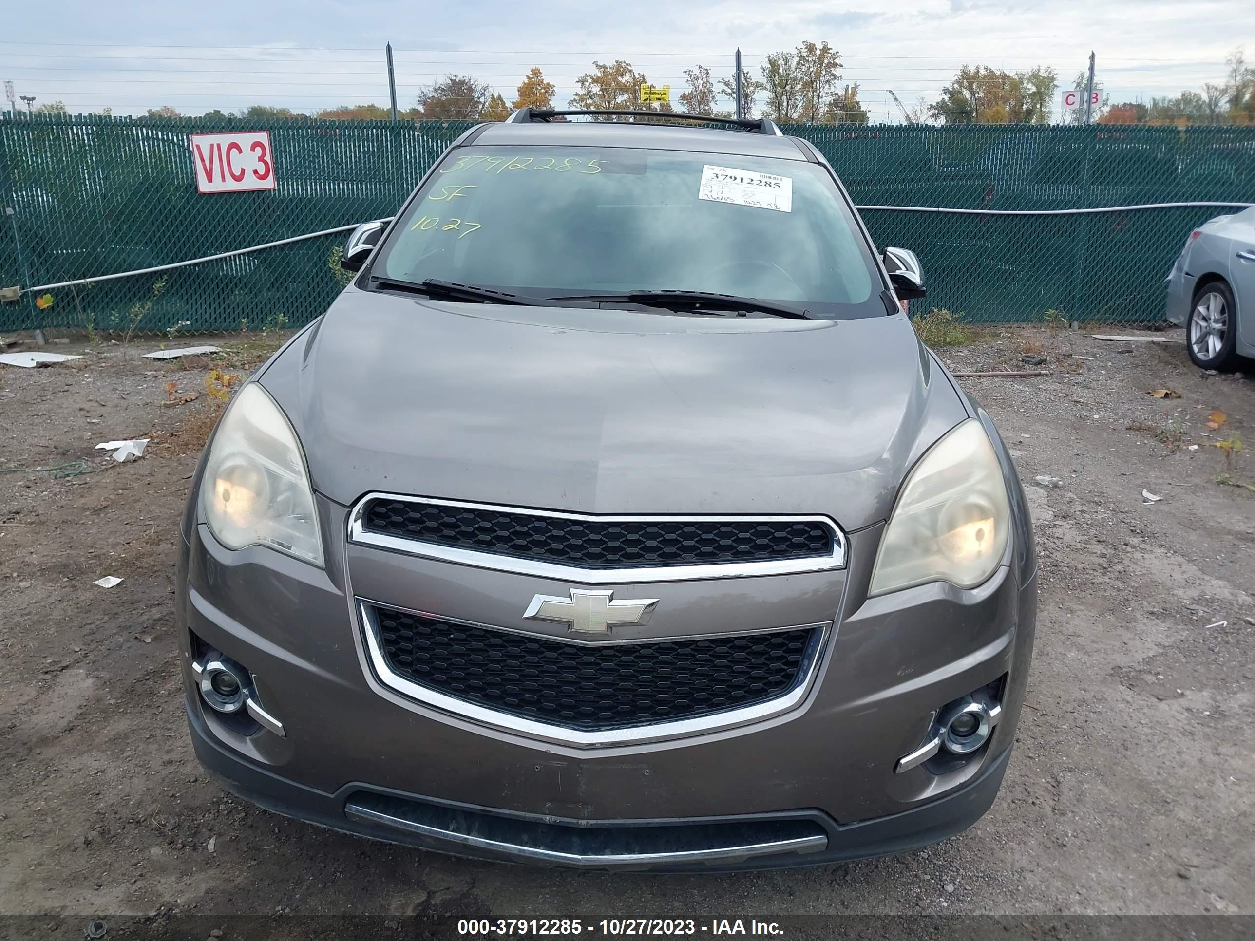 Photo 11 VIN: 2CNFLGEY0A6312882 - CHEVROLET EQUINOX 