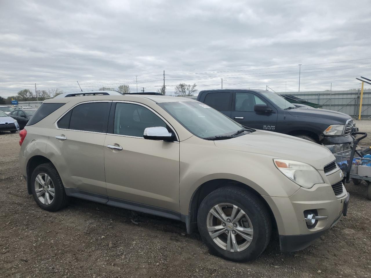 Photo 3 VIN: 2CNFLNEC8B6411539 - CHEVROLET EQUINOX 