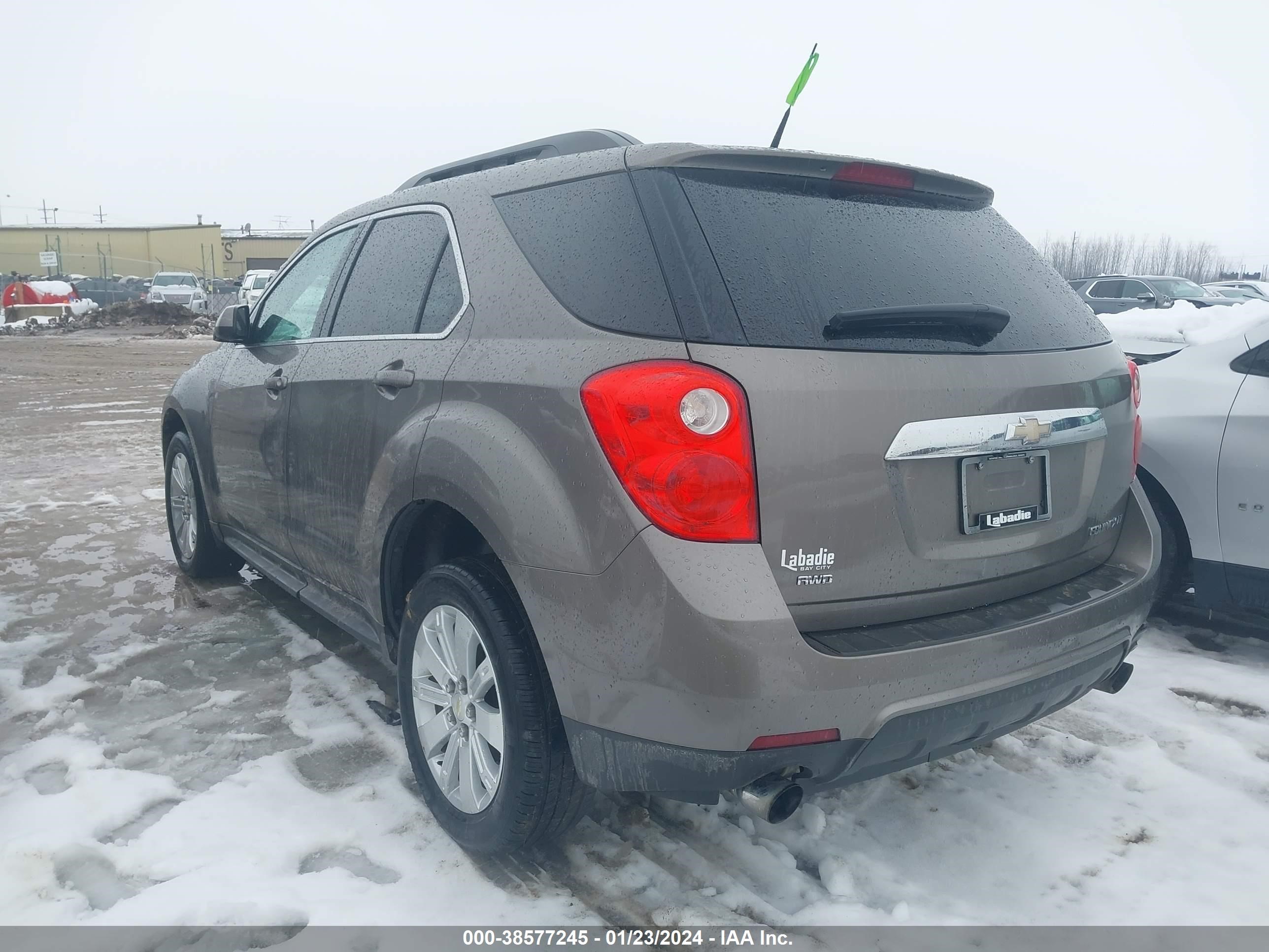 Photo 2 VIN: 2CNFLNEY2A6255833 - CHEVROLET EQUINOX 