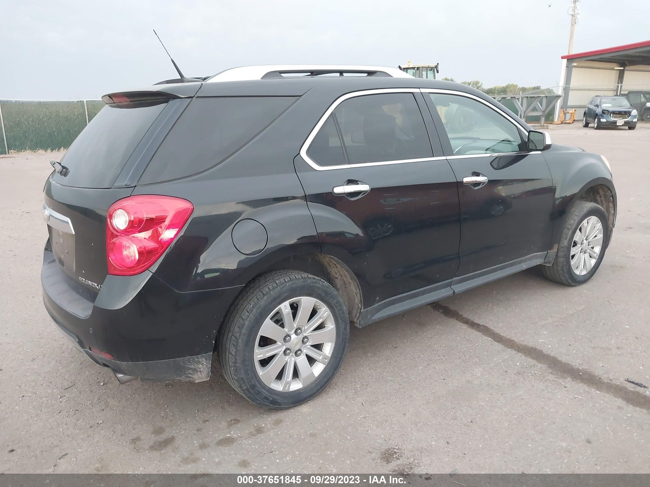 Photo 3 VIN: 2CNFLNEY9A6236647 - CHEVROLET EQUINOX 