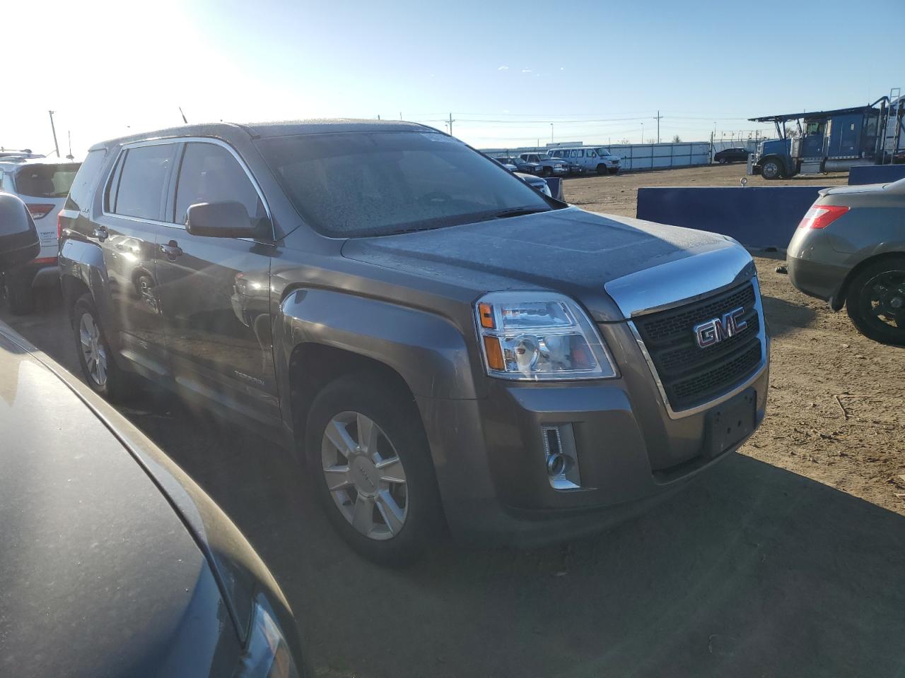 Photo 3 VIN: 2CTALBEW9A6377718 - GMC TERRAIN 