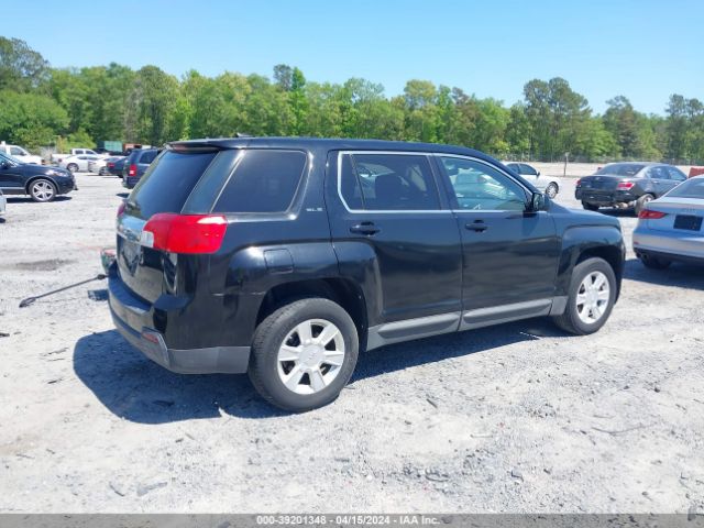 Photo 3 VIN: 2CTALMEC0B6328927 - GMC TERRAIN 