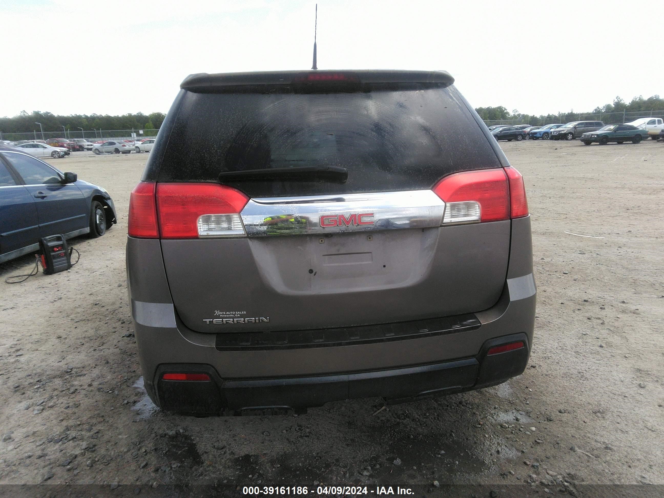 Photo 5 VIN: 2CTALMEC0B6383779 - GMC TERRAIN 