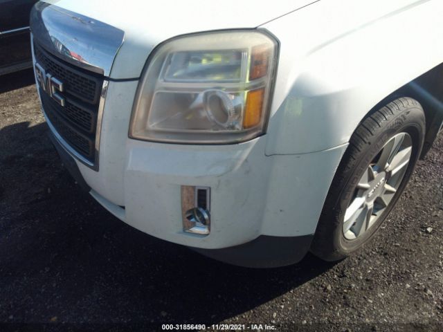 Photo 5 VIN: 2CTALMEC4B6226174 - GMC TERRAIN 