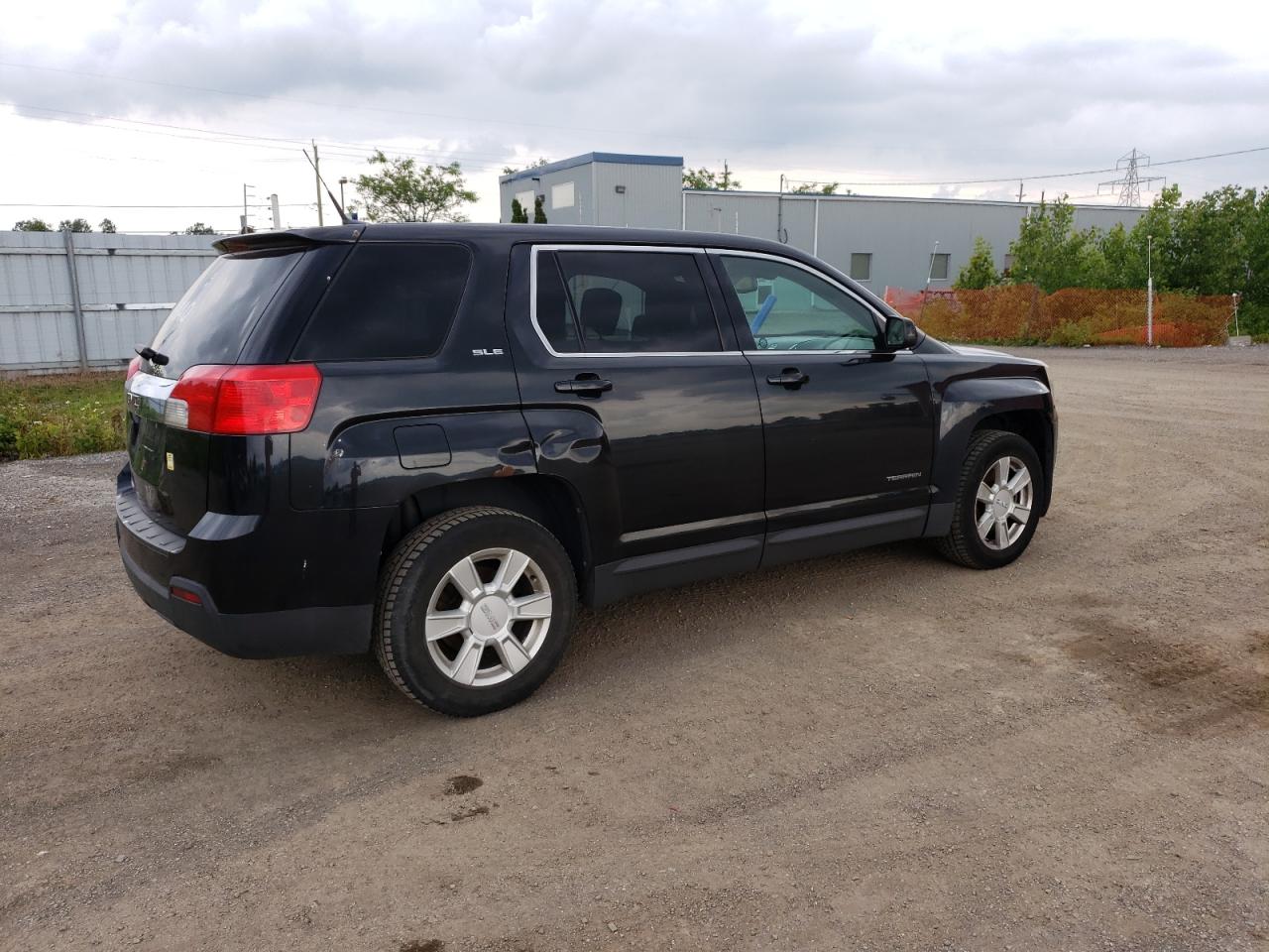 Photo 2 VIN: 2CTALMEC5B6398343 - GMC TERRAIN 