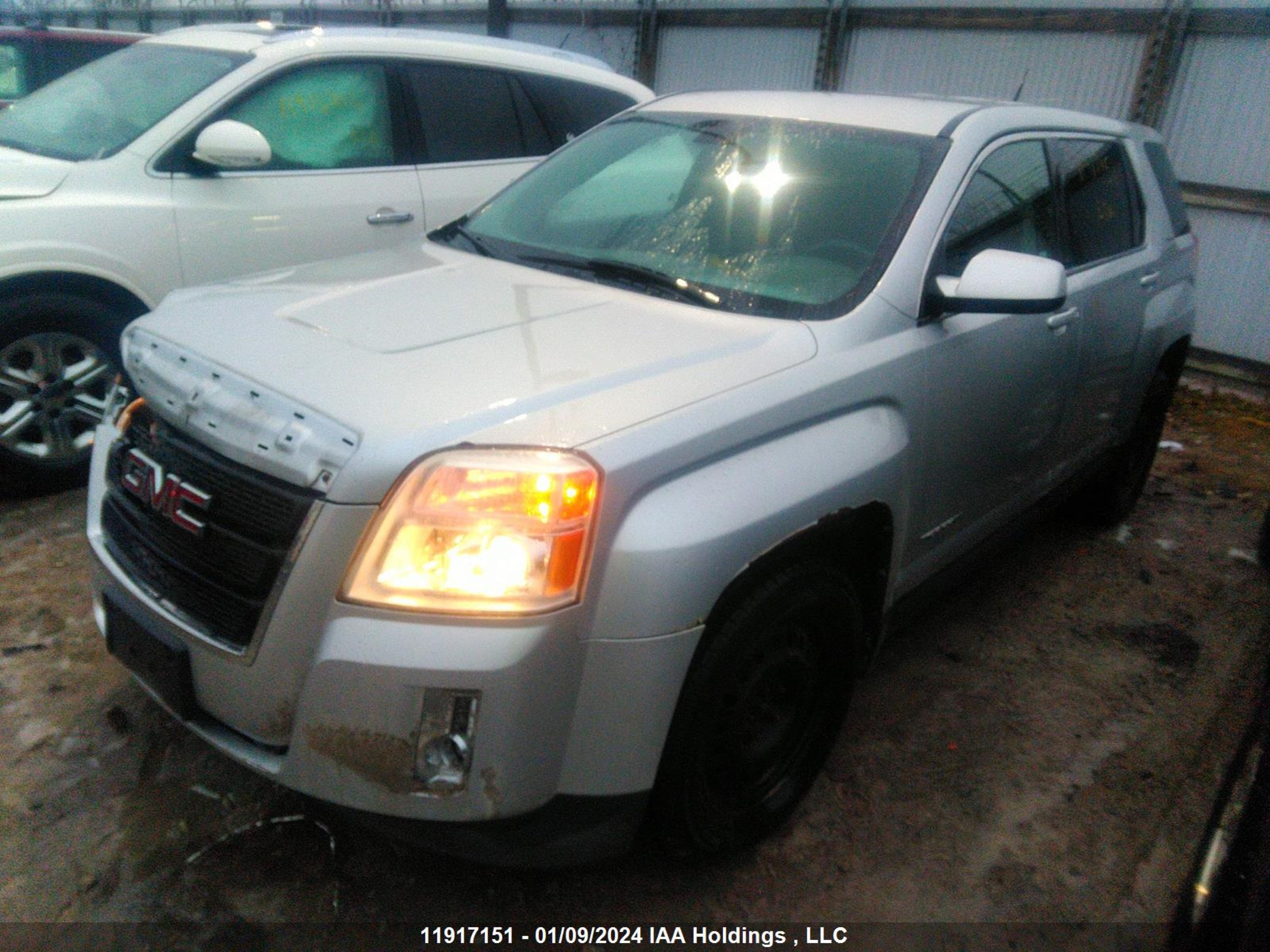 Photo 1 VIN: 2CTALMEC7B6444982 - GMC TERRAIN 