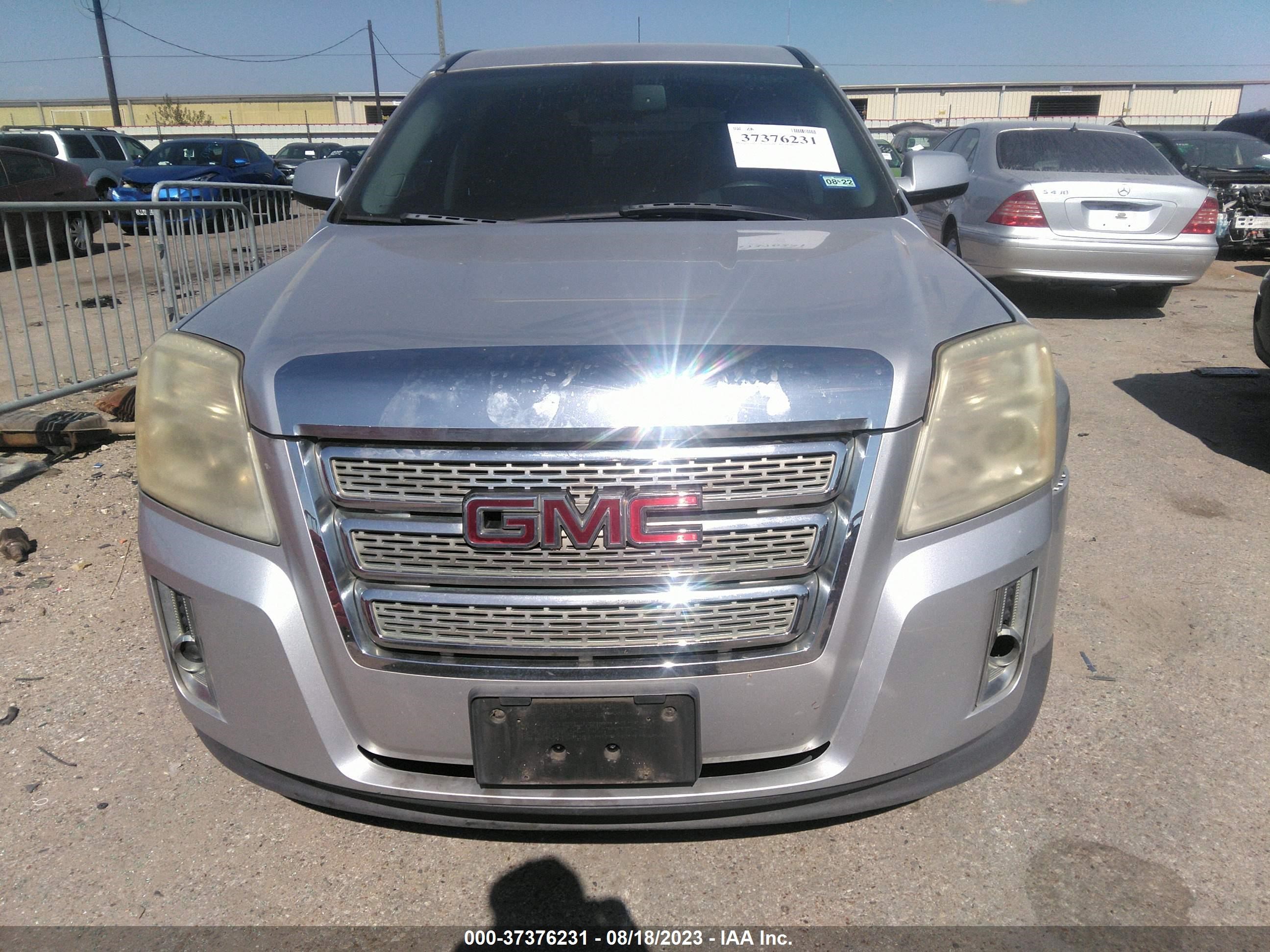 Photo 11 VIN: 2CTALMECXB6338980 - GMC TERRAIN 