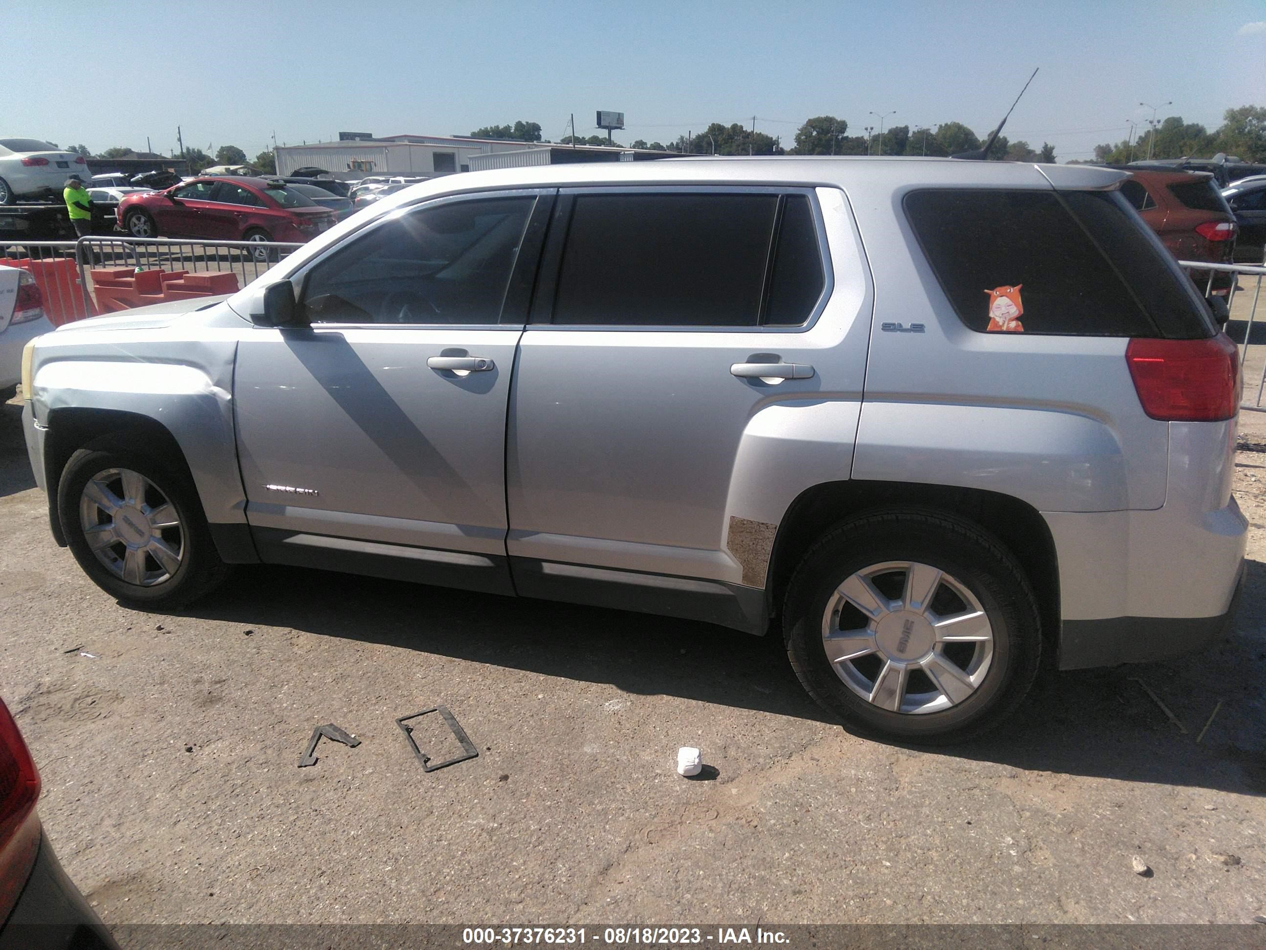 Photo 13 VIN: 2CTALMECXB6338980 - GMC TERRAIN 