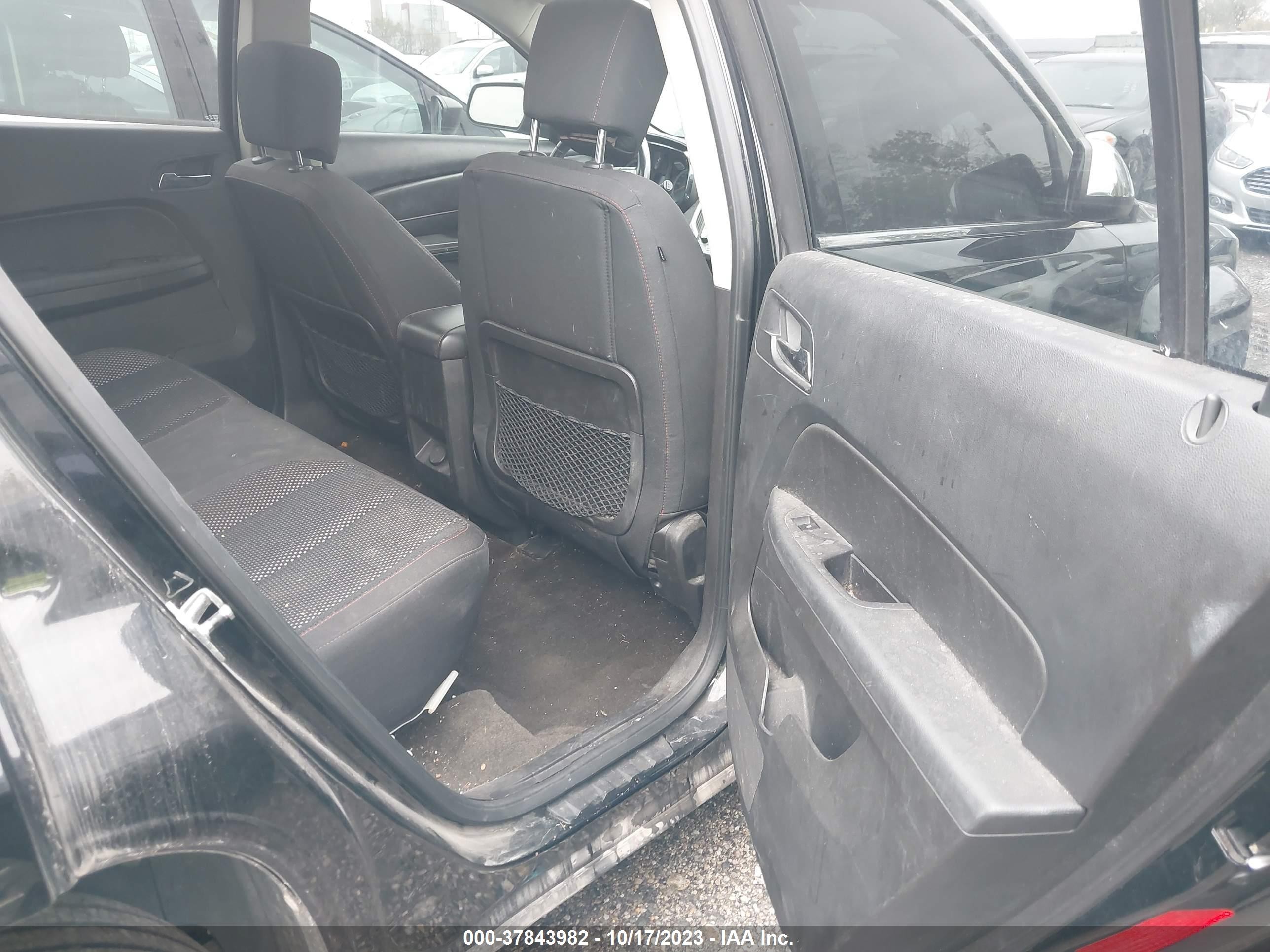 Photo 7 VIN: 2CTALSEC6B6243028 - GMC TERRAIN 