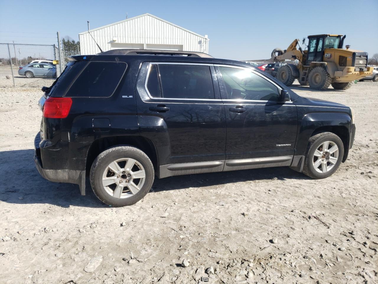 Photo 2 VIN: 2CTALSEC9B6451064 - GMC TERRAIN 