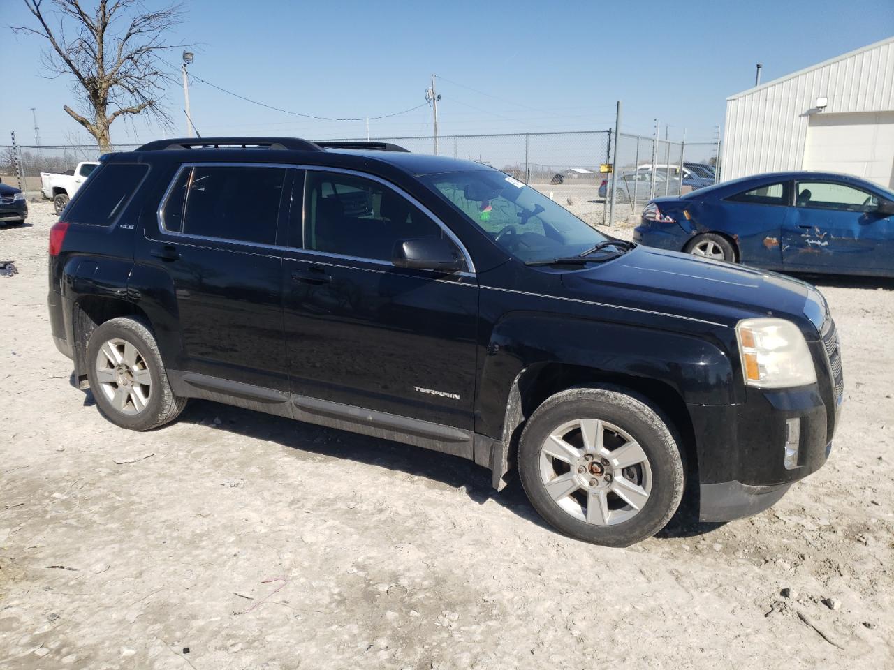 Photo 3 VIN: 2CTALSEC9B6451064 - GMC TERRAIN 