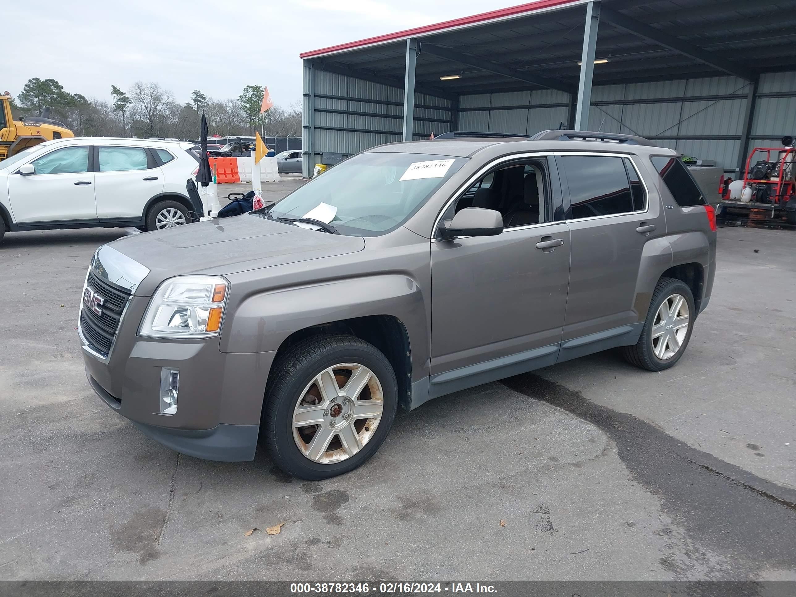 Photo 1 VIN: 2CTALUEC2B6211706 - GMC TERRAIN 