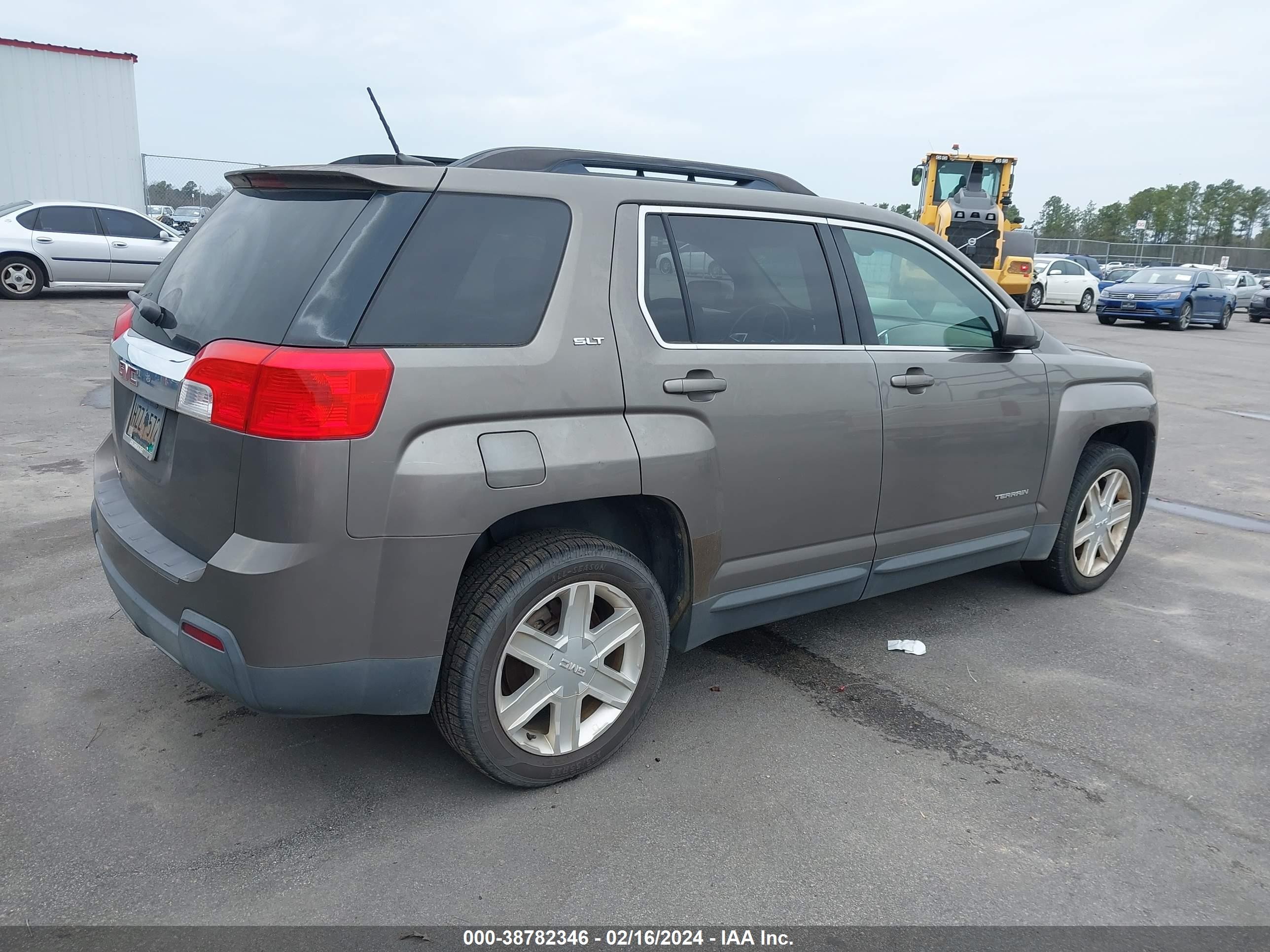 Photo 3 VIN: 2CTALUEC2B6211706 - GMC TERRAIN 