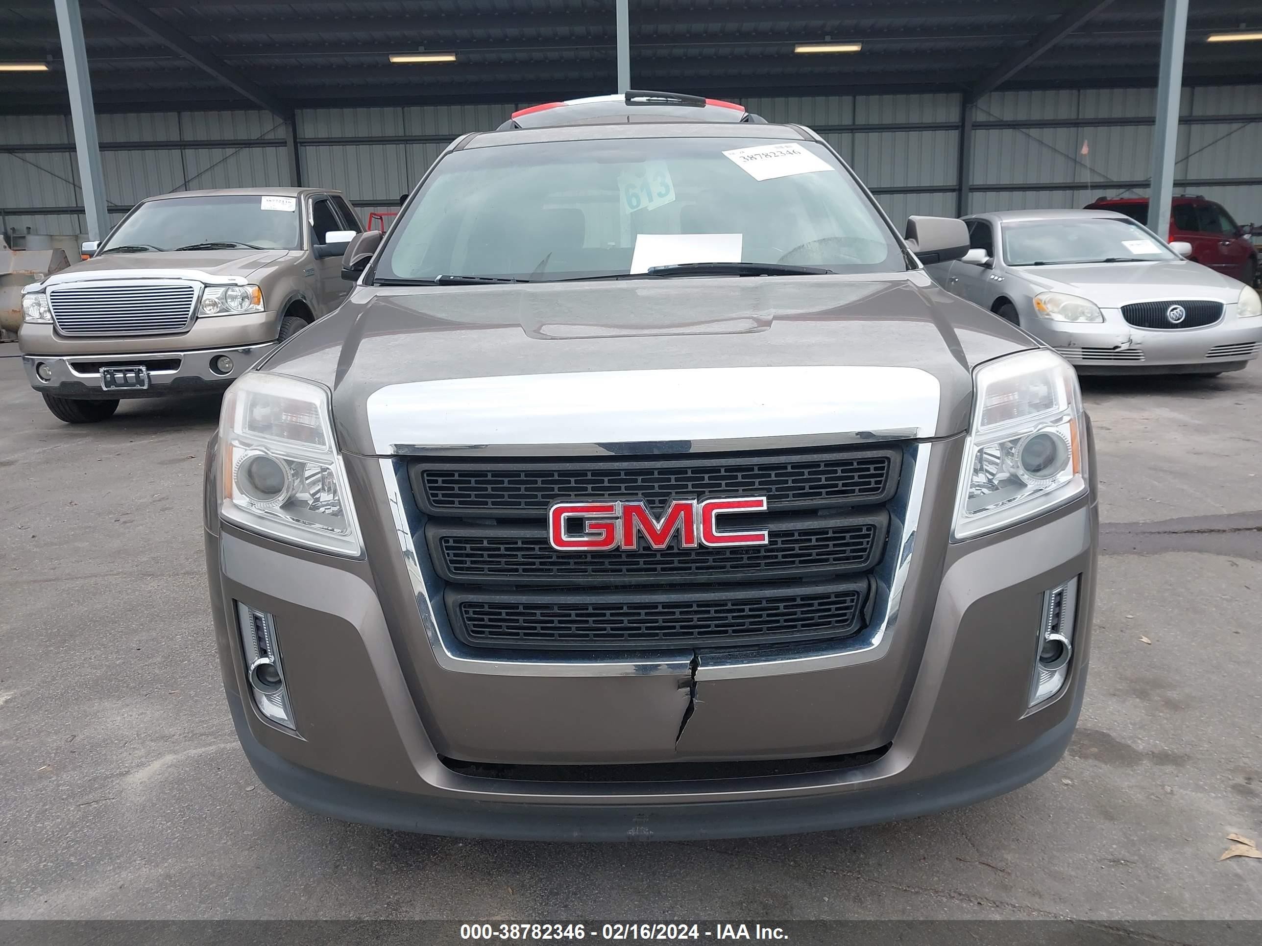 Photo 5 VIN: 2CTALUEC2B6211706 - GMC TERRAIN 