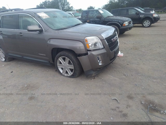 Photo 5 VIN: 2CTALUEC3B6432747 - GMC TERRAIN 