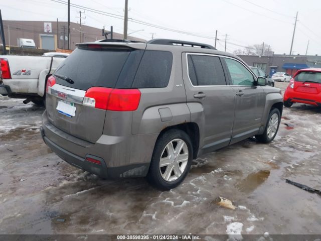 Photo 3 VIN: 2CTALUEC5B6209769 - GMC TERRAIN 