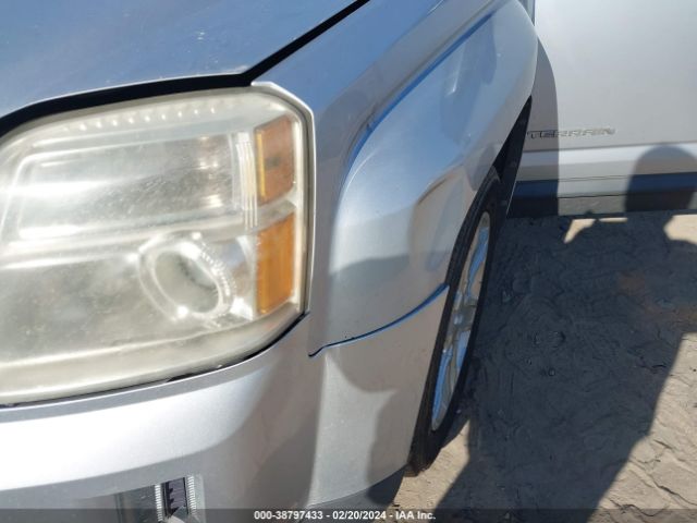 Photo 5 VIN: 2CTALUEC8B6226310 - GMC TERRAIN 