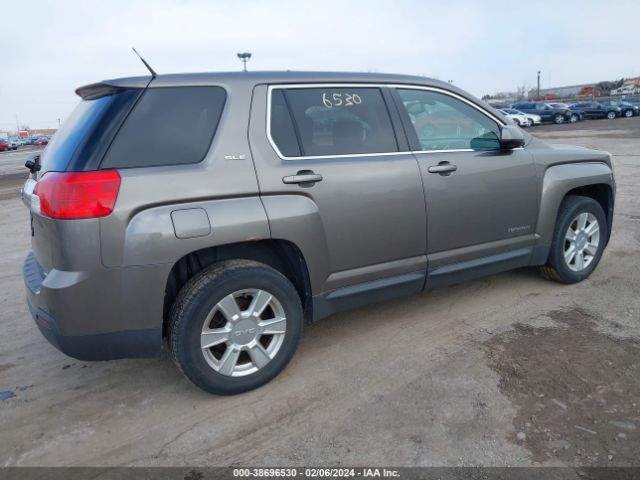 Photo 3 VIN: 2CTFLCEWXA6323145 - GMC TERRAIN 