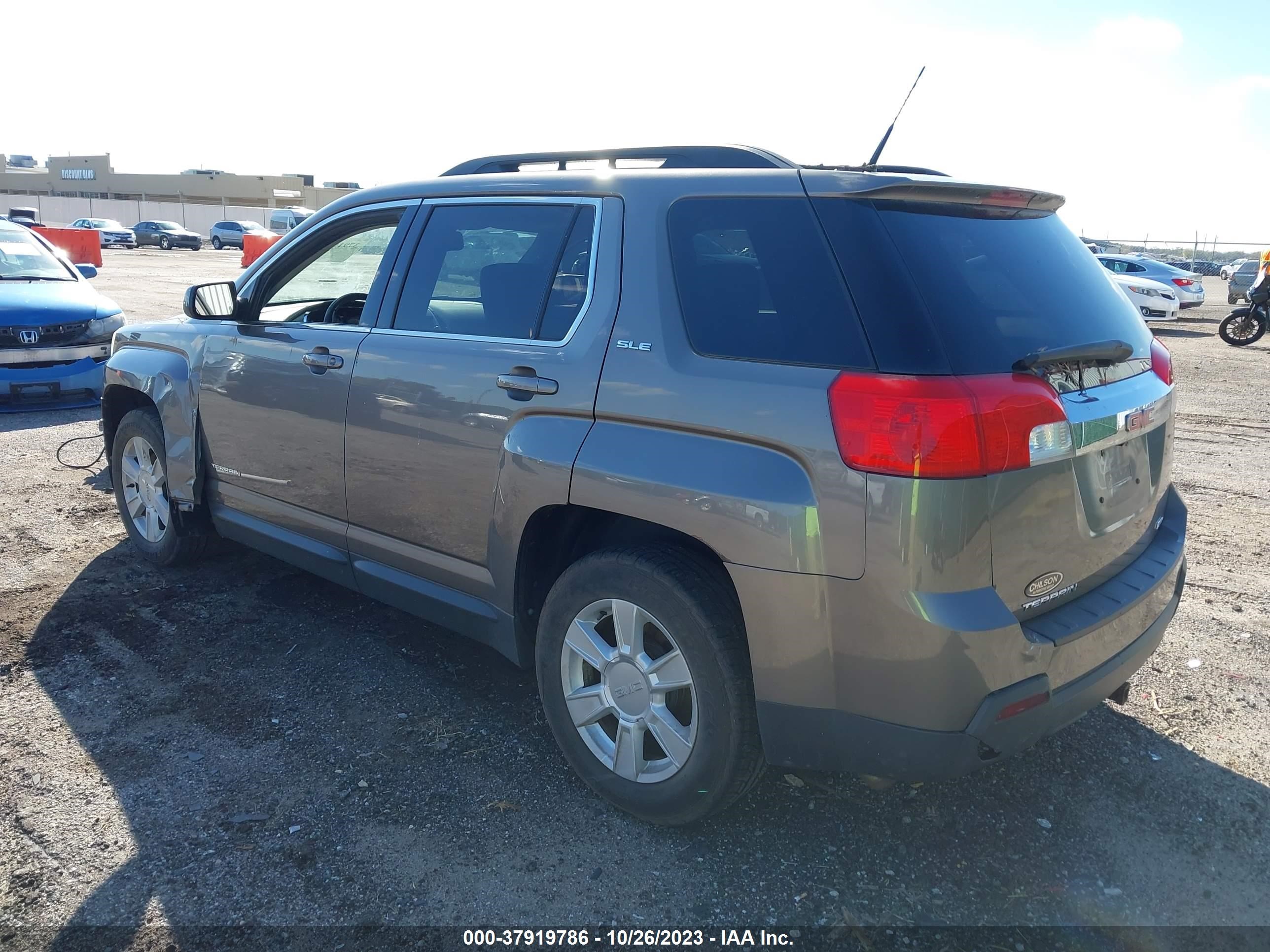 Photo 2 VIN: 2CTFLEEW7A6319890 - GMC TERRAIN 