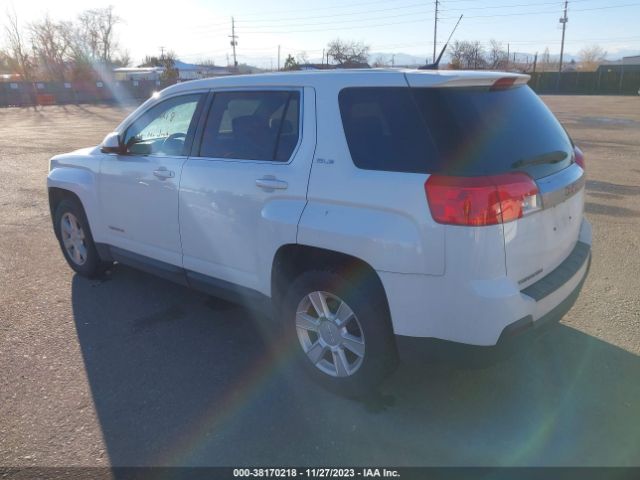 Photo 2 VIN: 2CTFLREC0B6460878 - GMC TERRAIN 