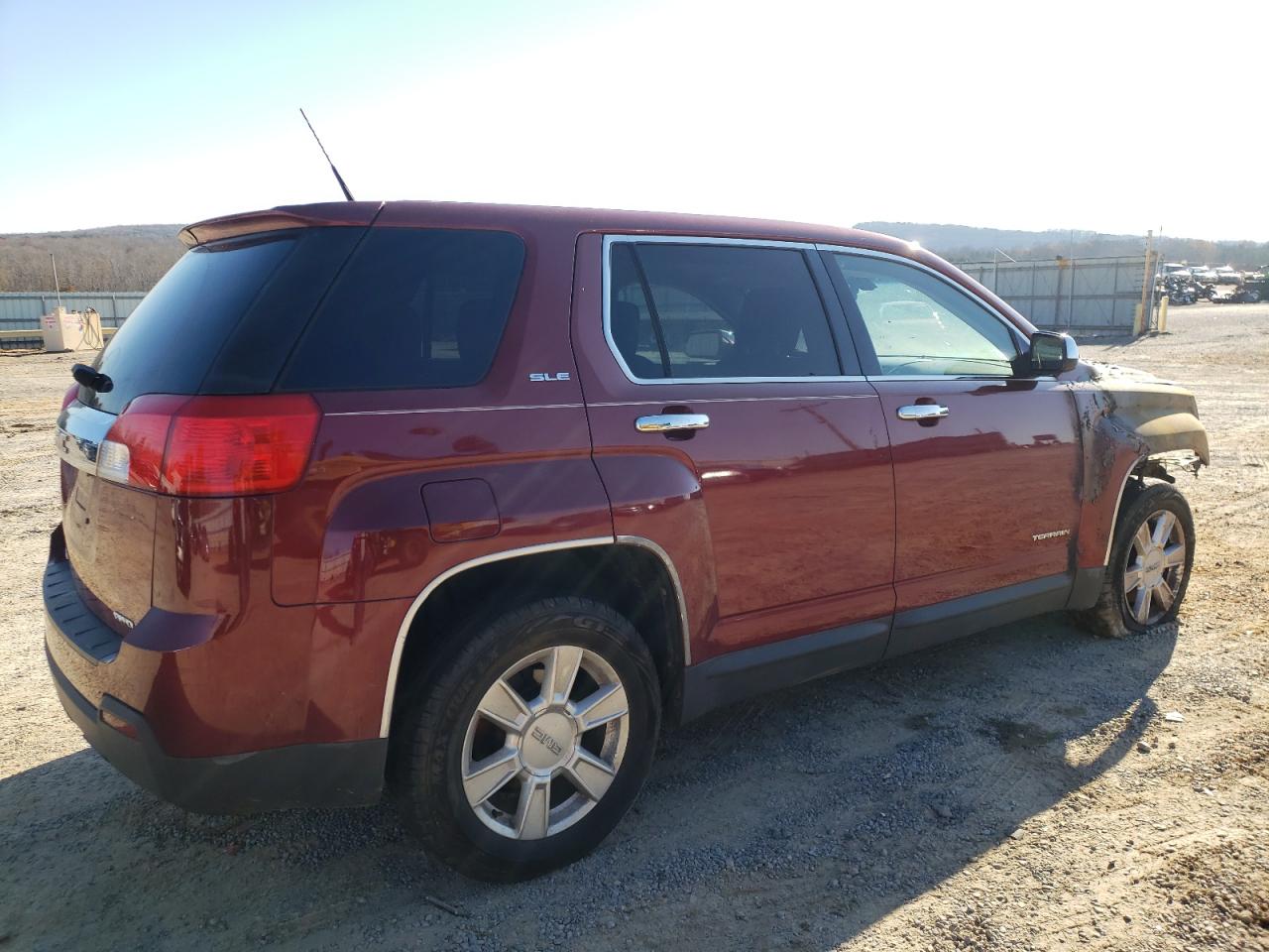 Photo 2 VIN: 2CTFLRECXB6255245 - GMC TERRAIN 