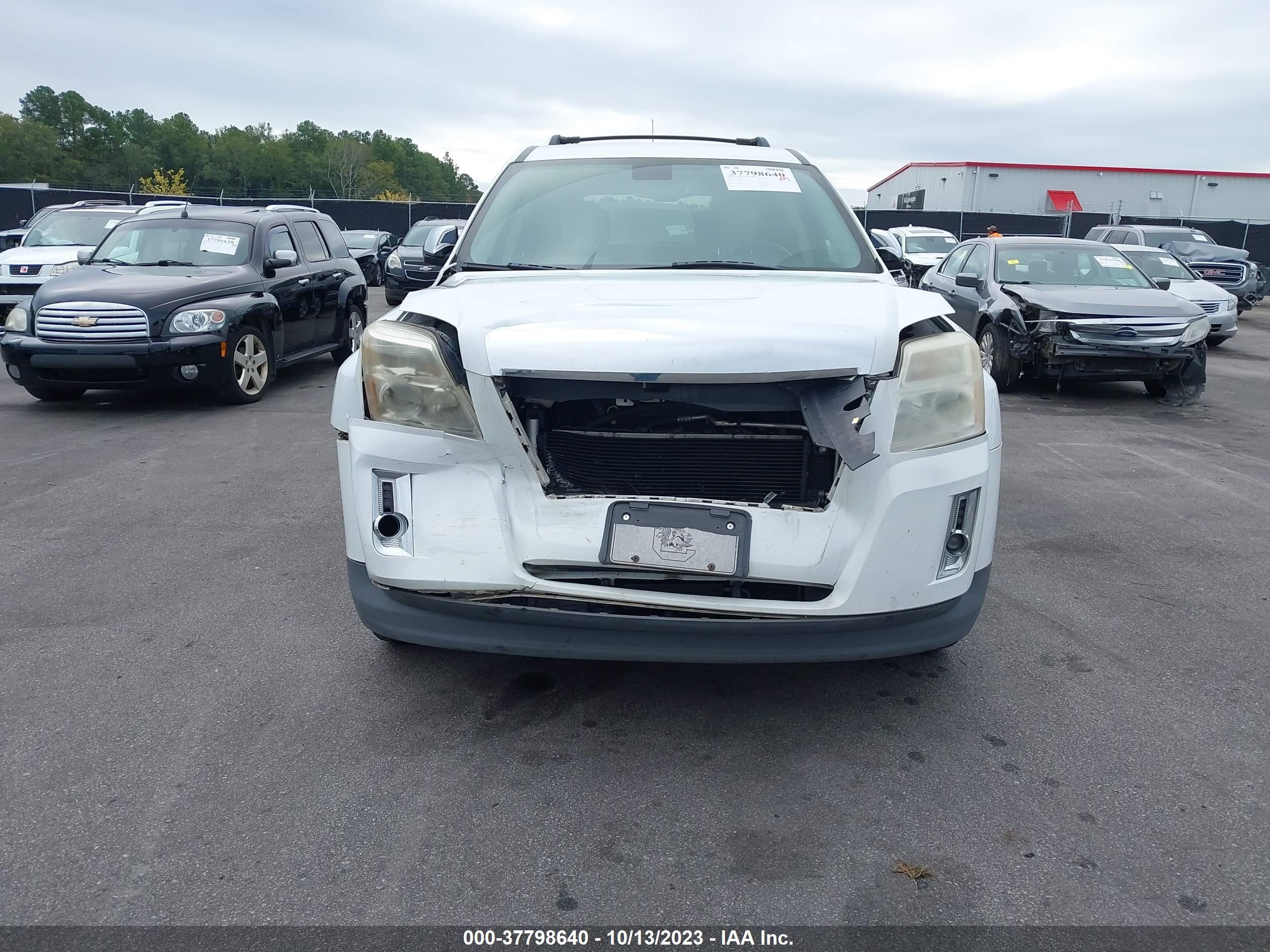 Photo 5 VIN: 2CTFLXE59B6371347 - GMC TERRAIN 