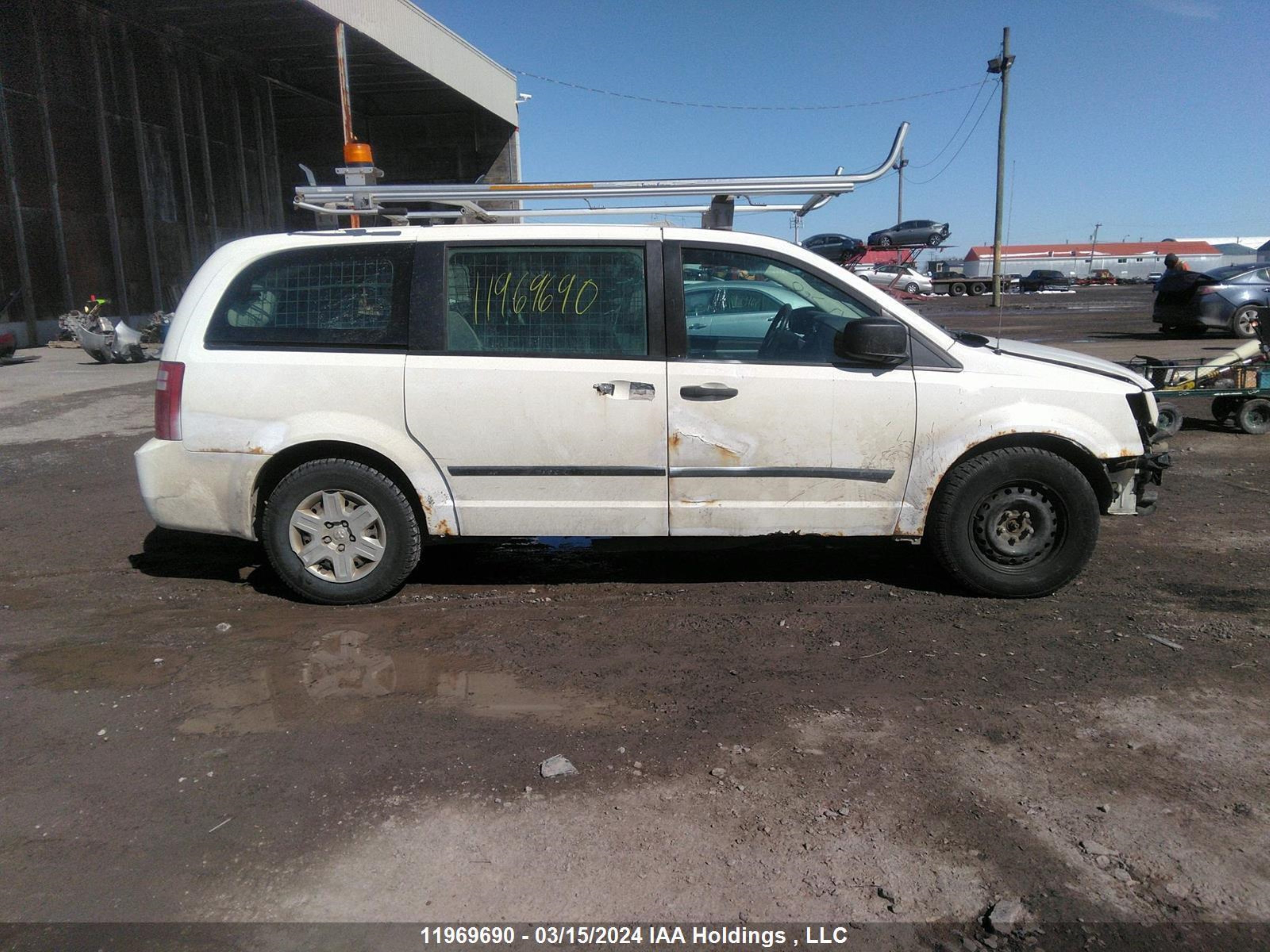 Photo 12 VIN: 2D4CN1AE5AR250889 - DODGE CARAVAN 