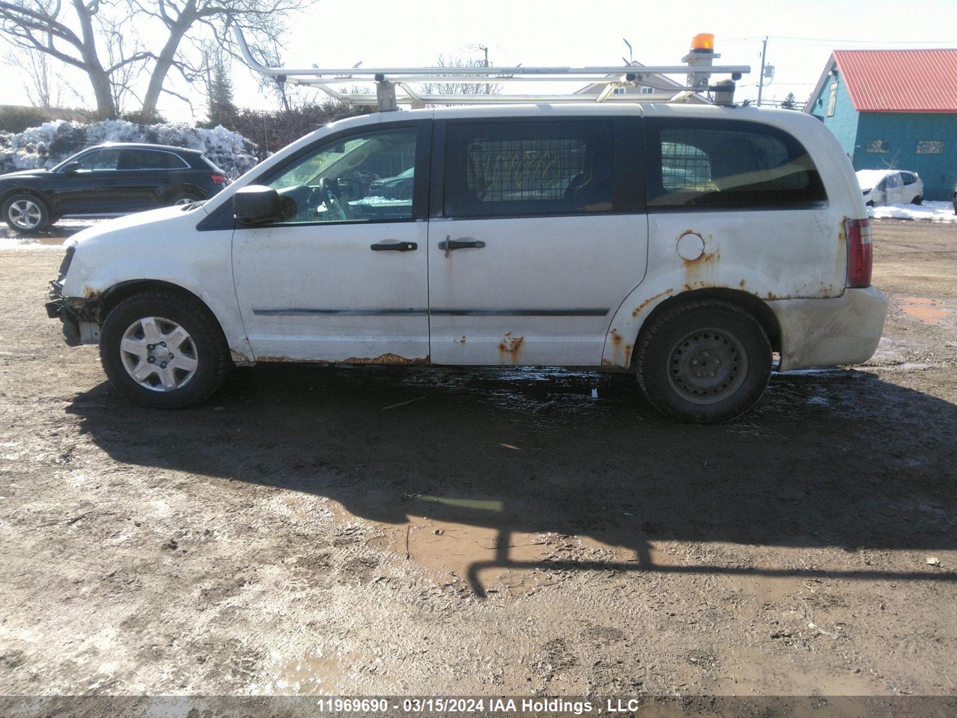 Photo 13 VIN: 2D4CN1AE5AR250889 - DODGE CARAVAN 