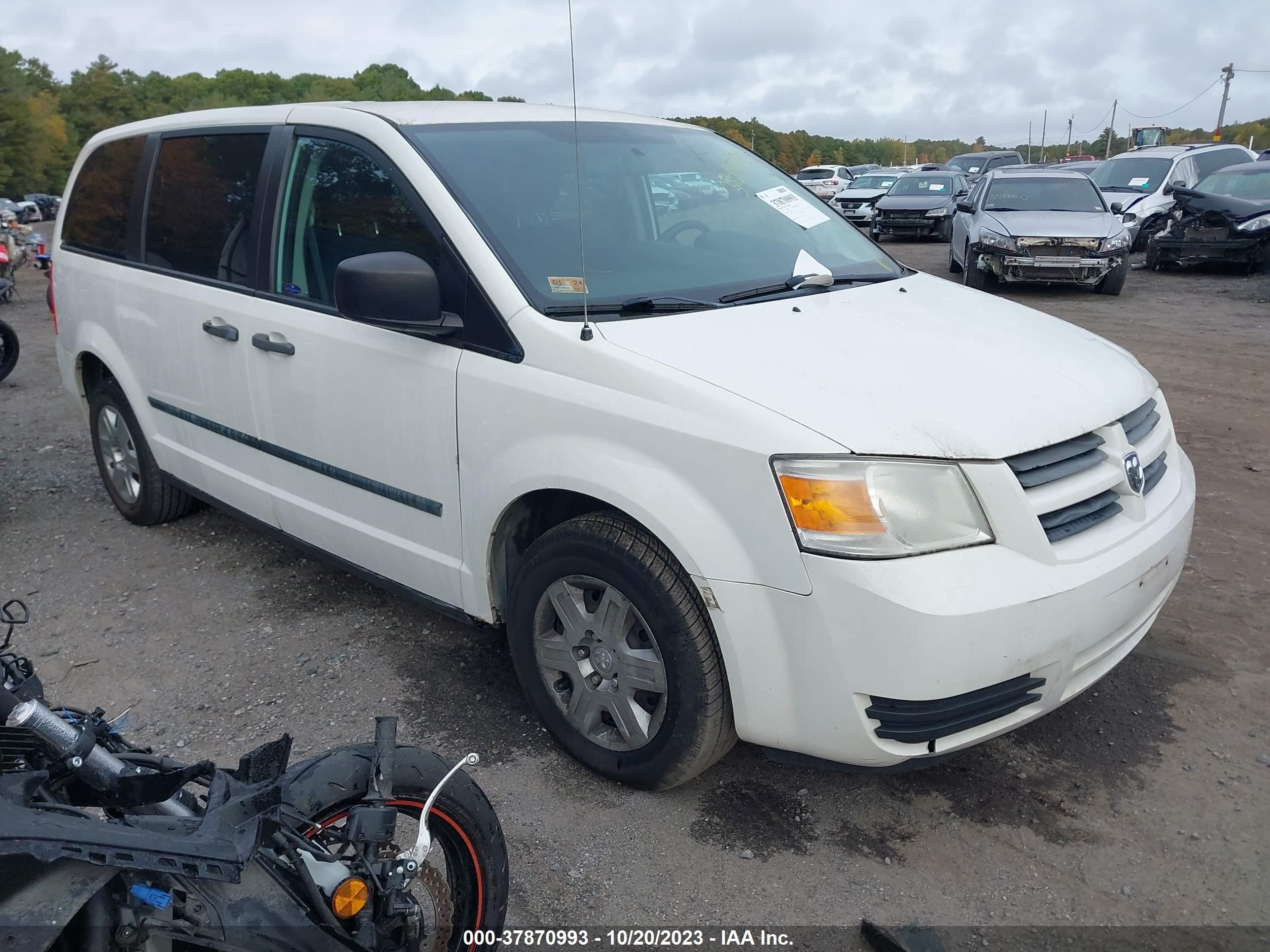 Photo 0 VIN: 2D4CN1AE9AR244366 - DODGE CARAVAN 