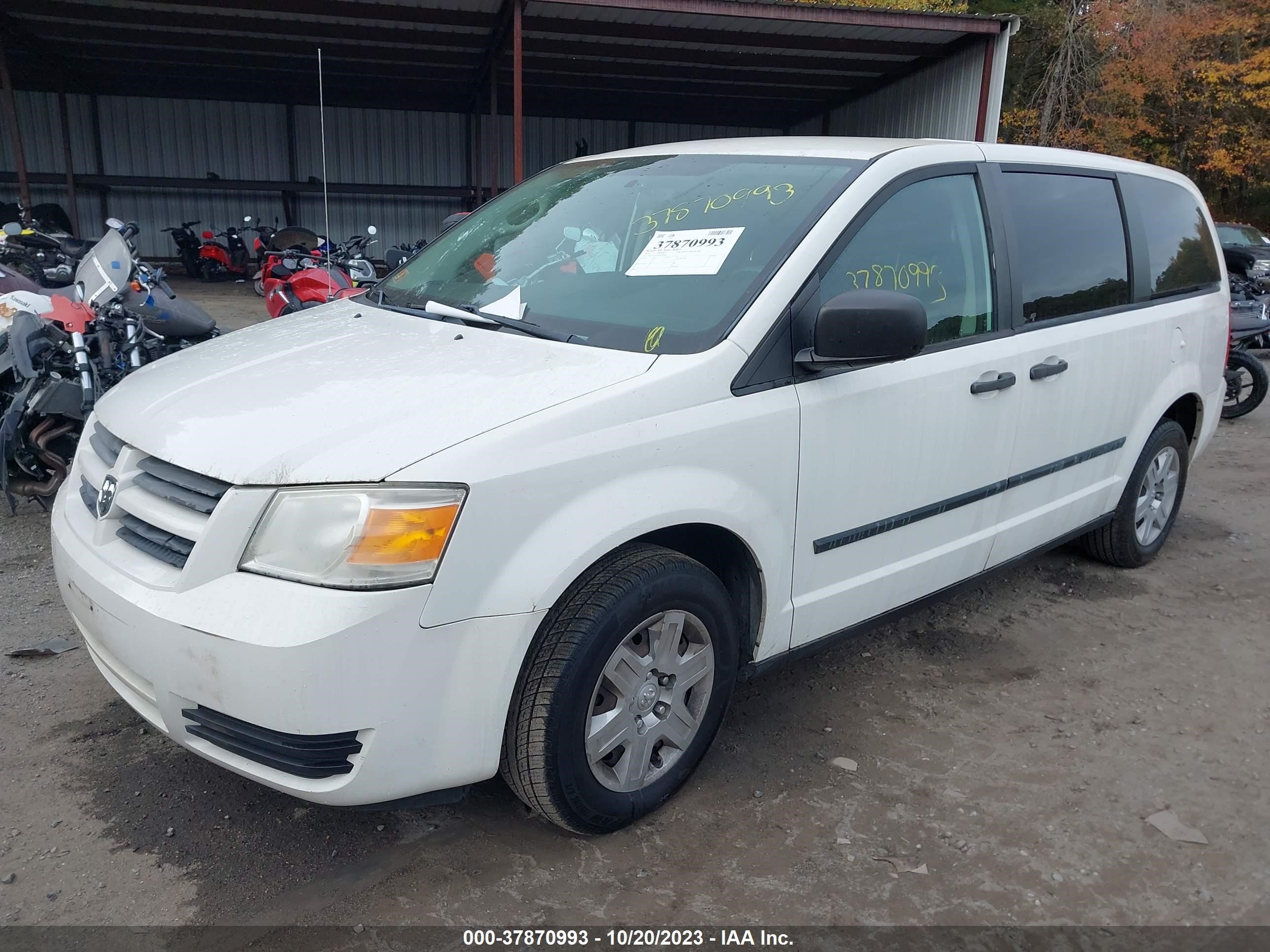 Photo 1 VIN: 2D4CN1AE9AR244366 - DODGE CARAVAN 