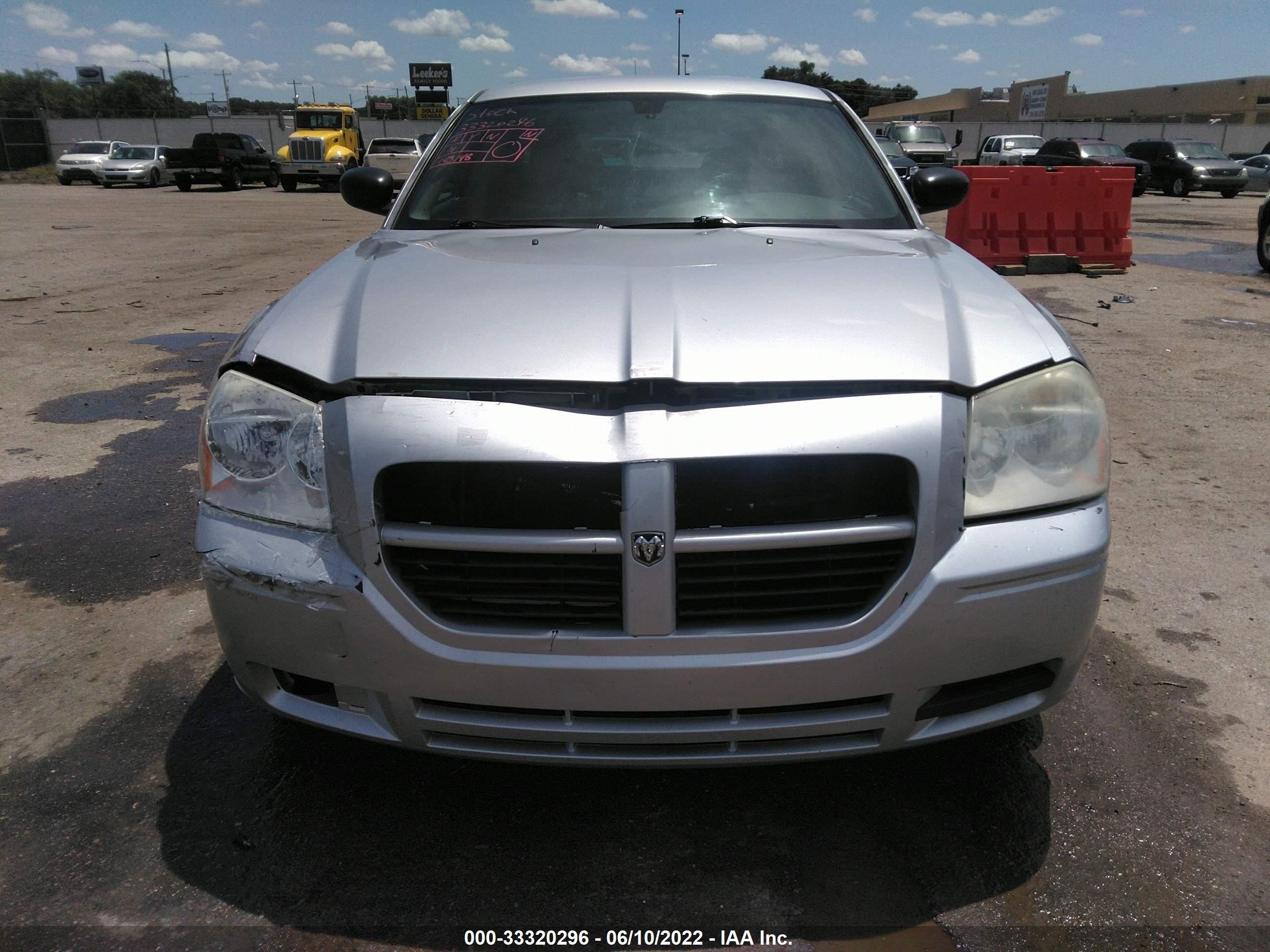 Photo 5 VIN: 2D4FV47T16H513252 - DODGE MAGNUM 