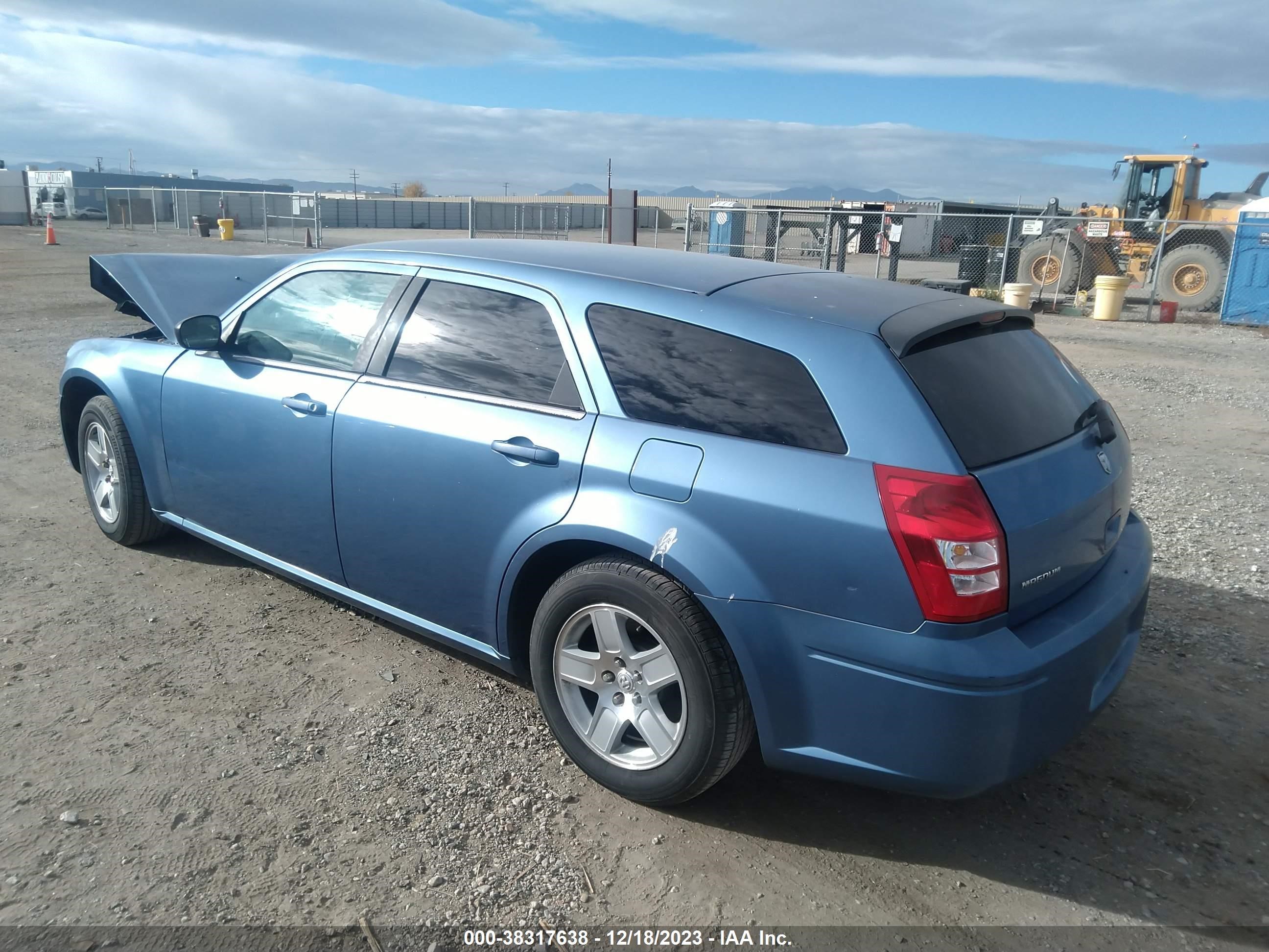 Photo 2 VIN: 2D4FV47T27H717320 - DODGE MAGNUM 