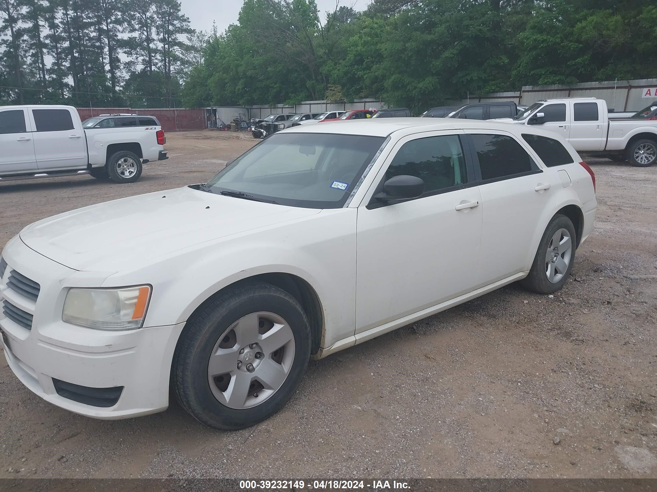 Photo 5 VIN: 2D4FV47T98H166675 - DODGE MAGNUM 