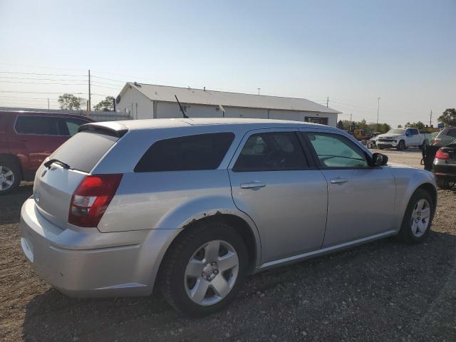 Photo 2 VIN: 2D4FV47TX8H156298 - DODGE MAGNUM 