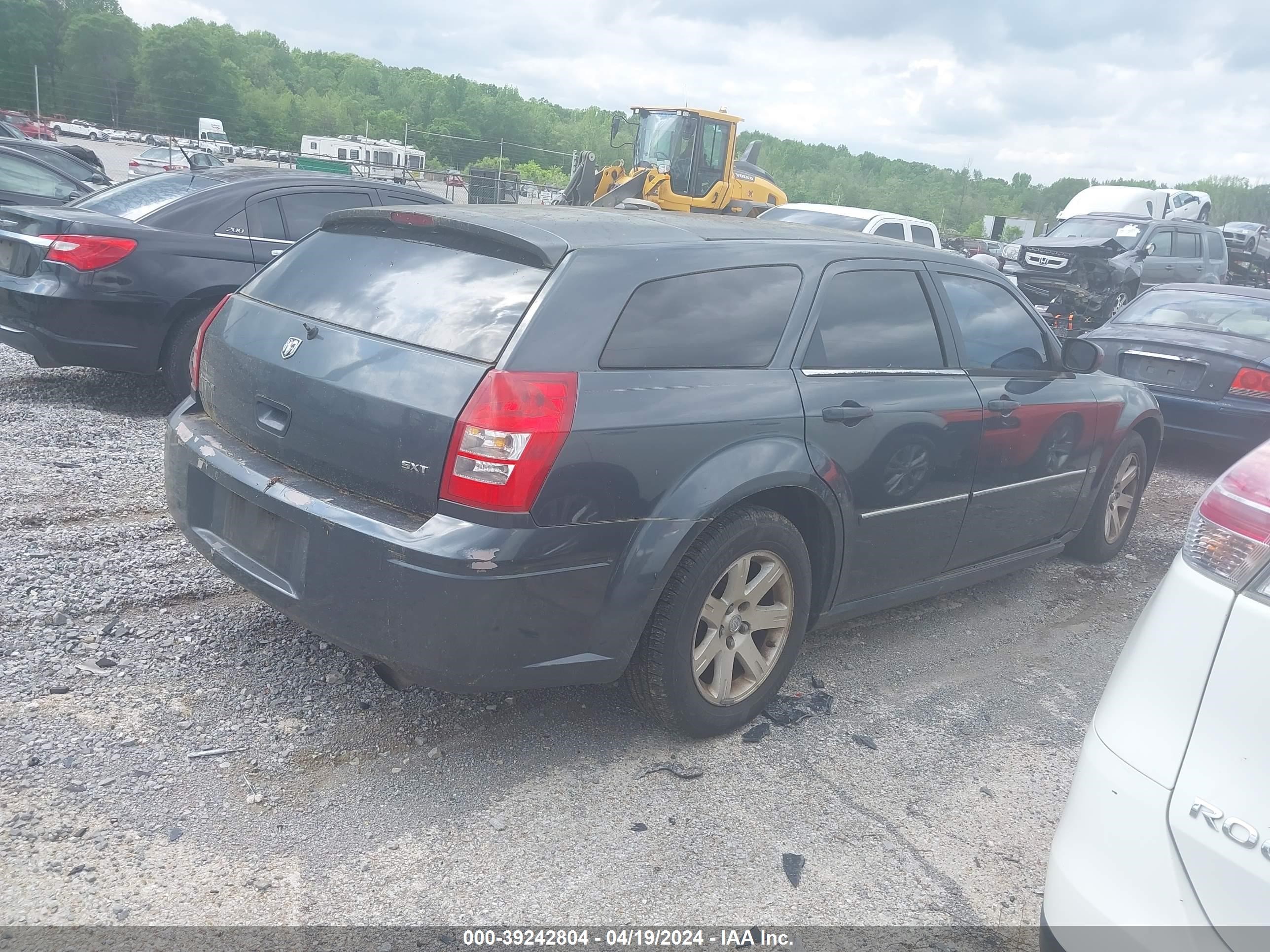 Photo 3 VIN: 2D4FV47V07H640545 - DODGE MAGNUM 