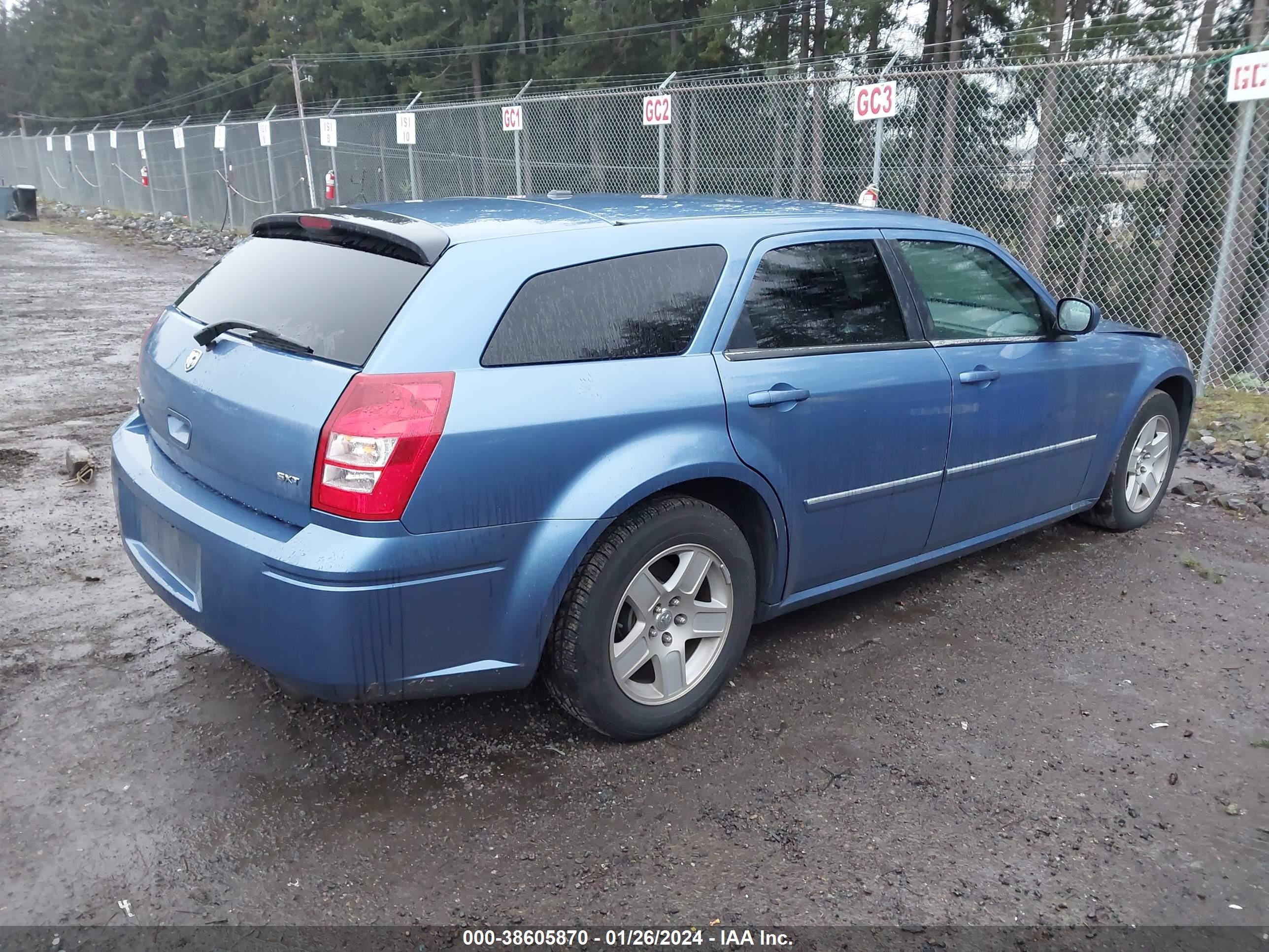 Photo 3 VIN: 2D4FV47V07H754237 - DODGE MAGNUM 